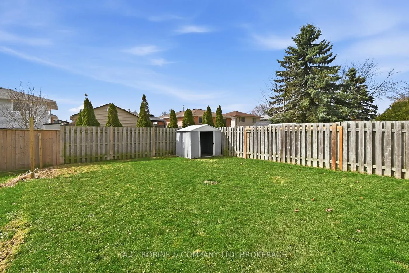 Photo 42 of 27 Briarsdale Crescent, Welland, N. Welland — HOMEH