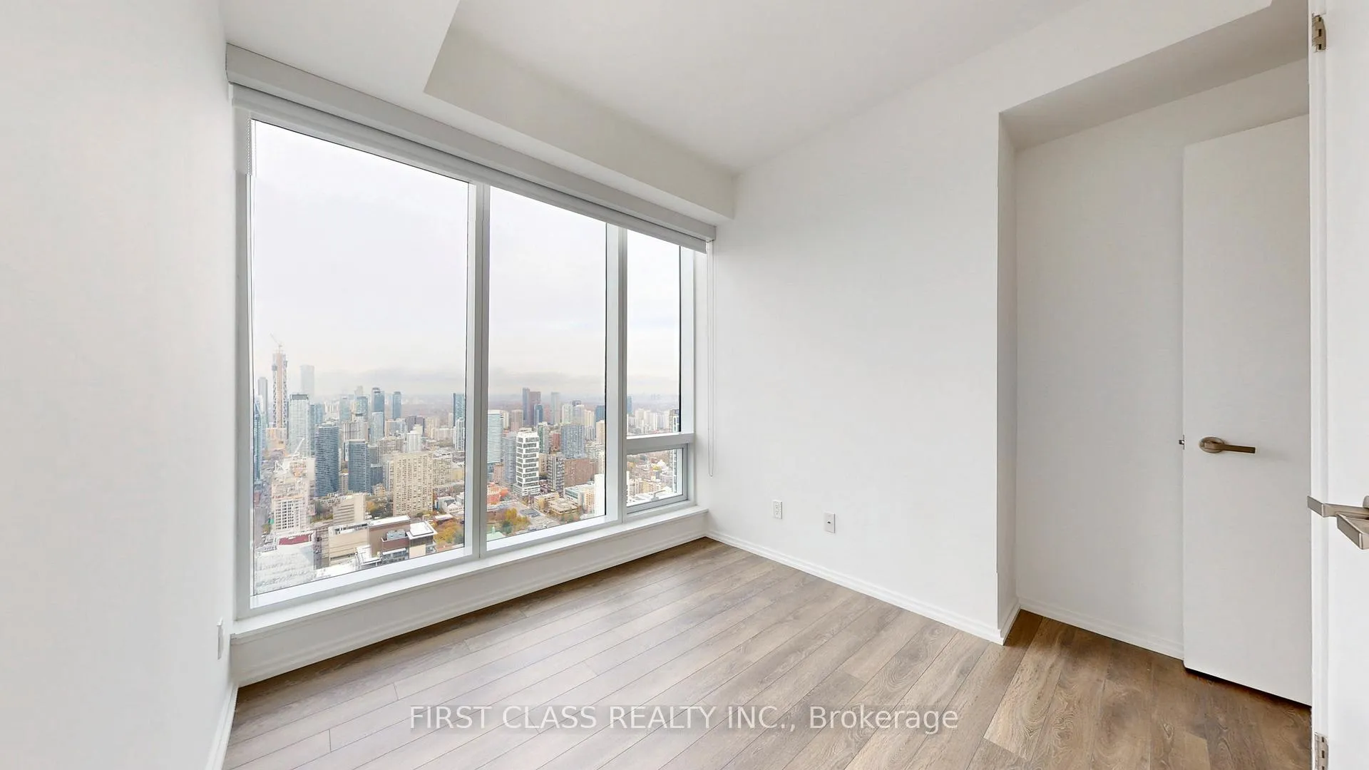 Photo 28 of Unit 5702, 197 Yonge Street, Toronto, Church-Yonge Corridor — HOMEH