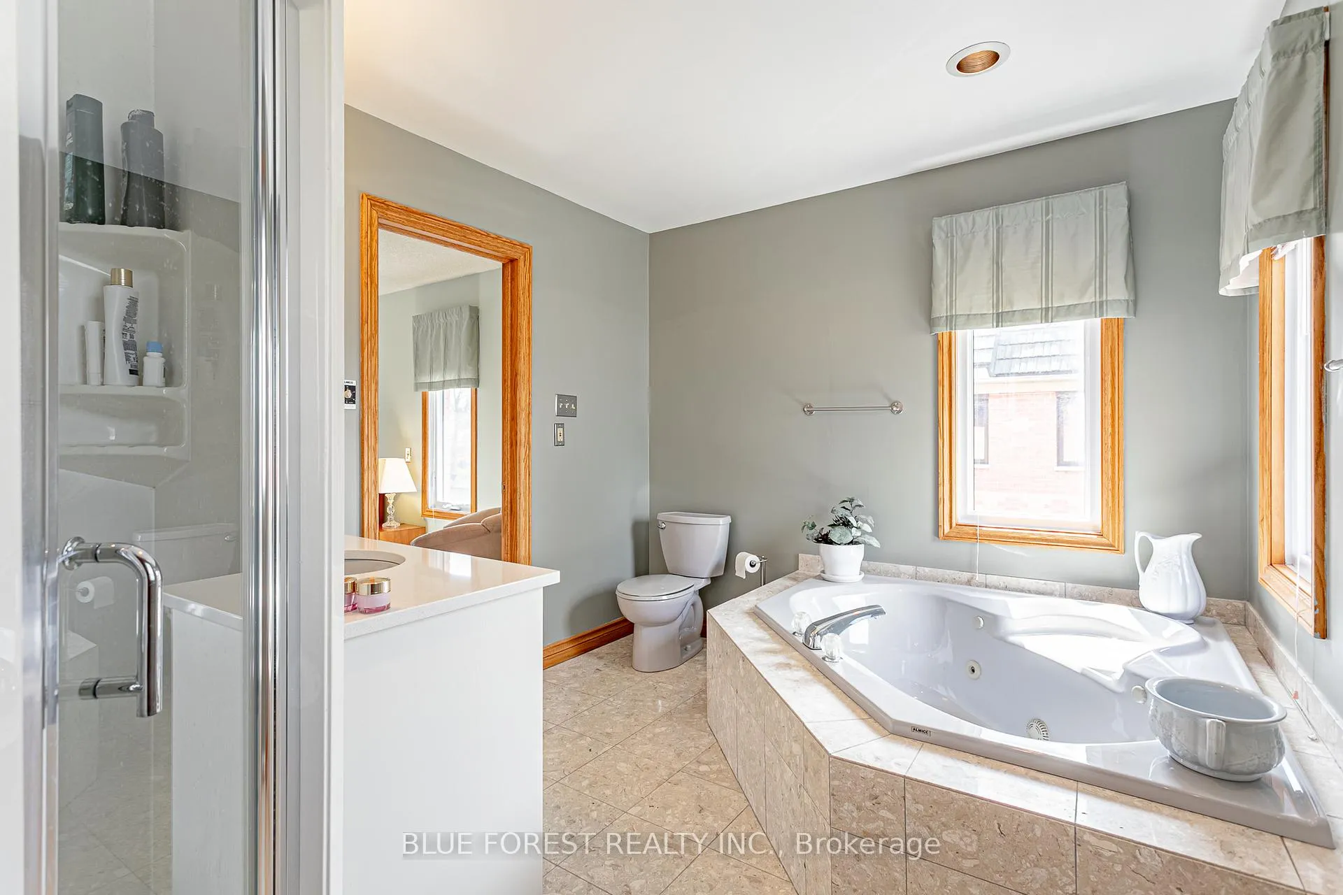 Photo 20 of 129 Wheeler Avenue, Thames Centre, Dorchester — HOMEH