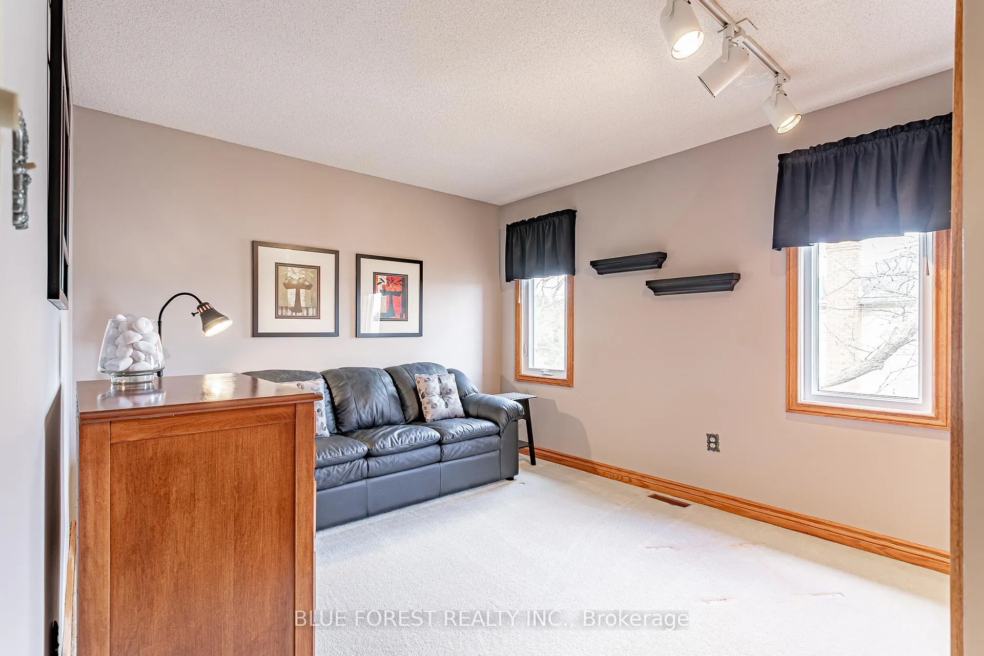 Photo 25 of 129 Wheeler Avenue, Thames Centre, Dorchester — HOMEH