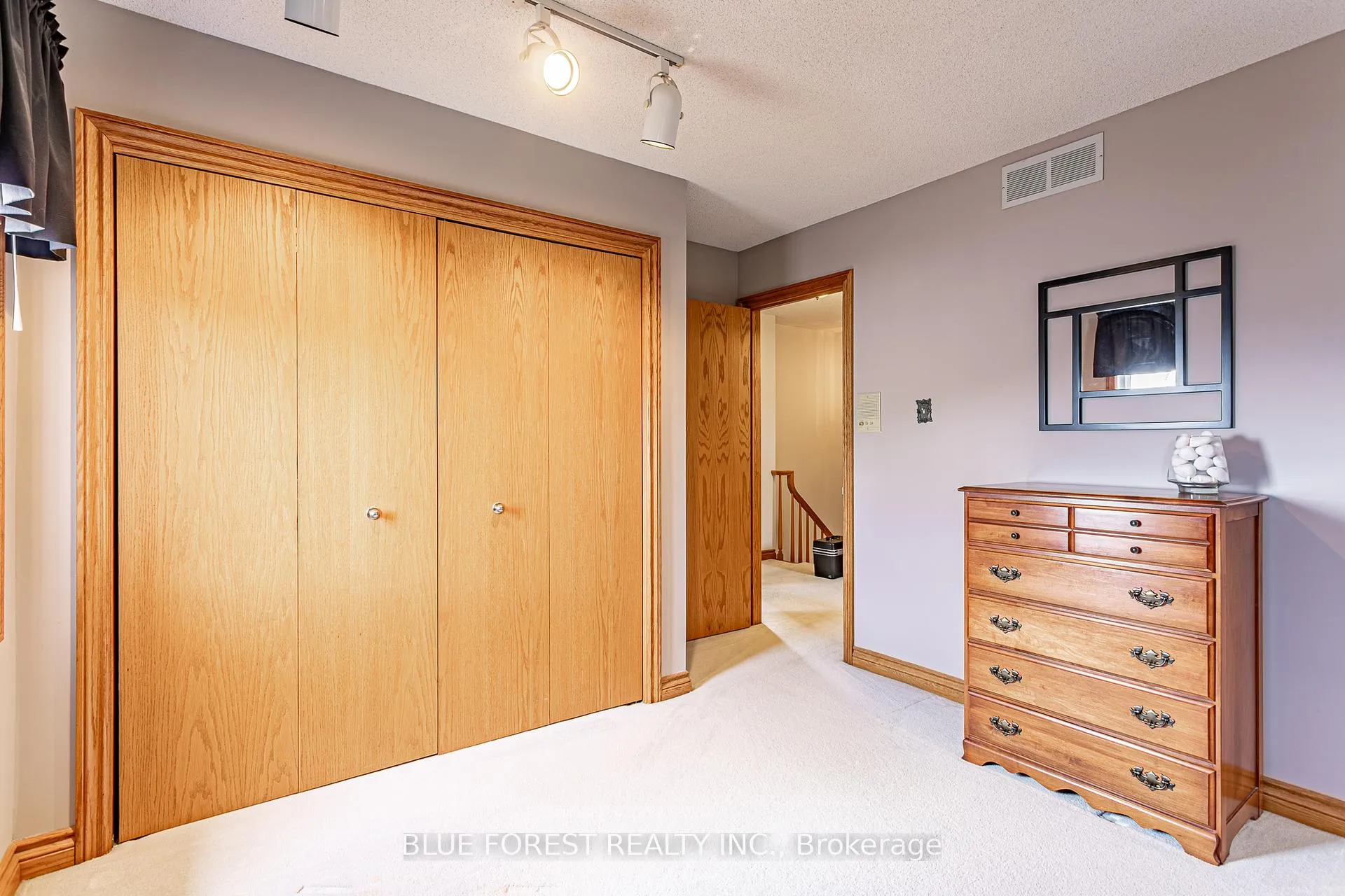 Photo 26 of 129 Wheeler Avenue, Thames Centre, Dorchester — HOMEH