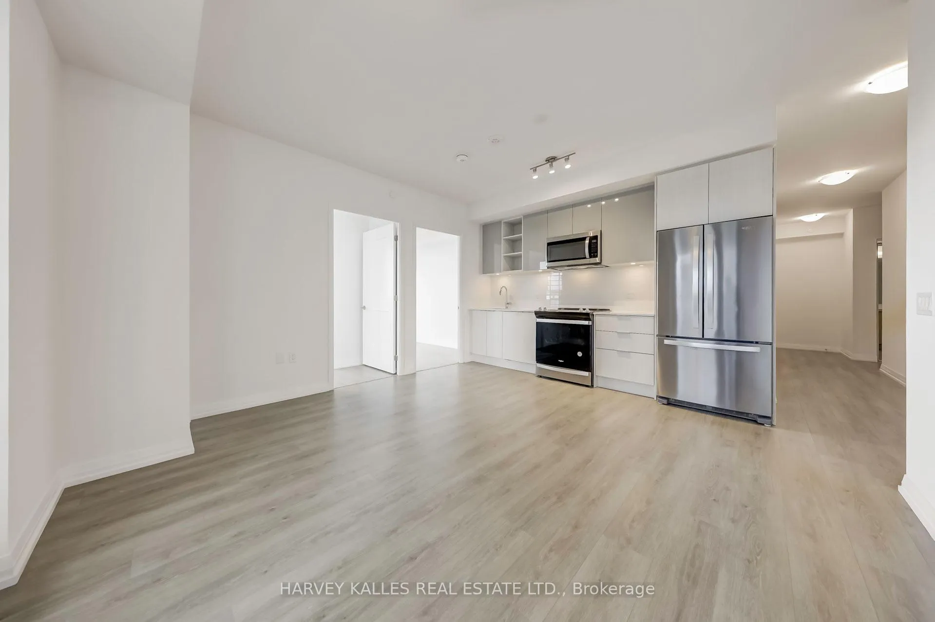 Photo 6 of Unit 2407, 25 Holly Street, Toronto, Mount Pleasant West — HOMEH