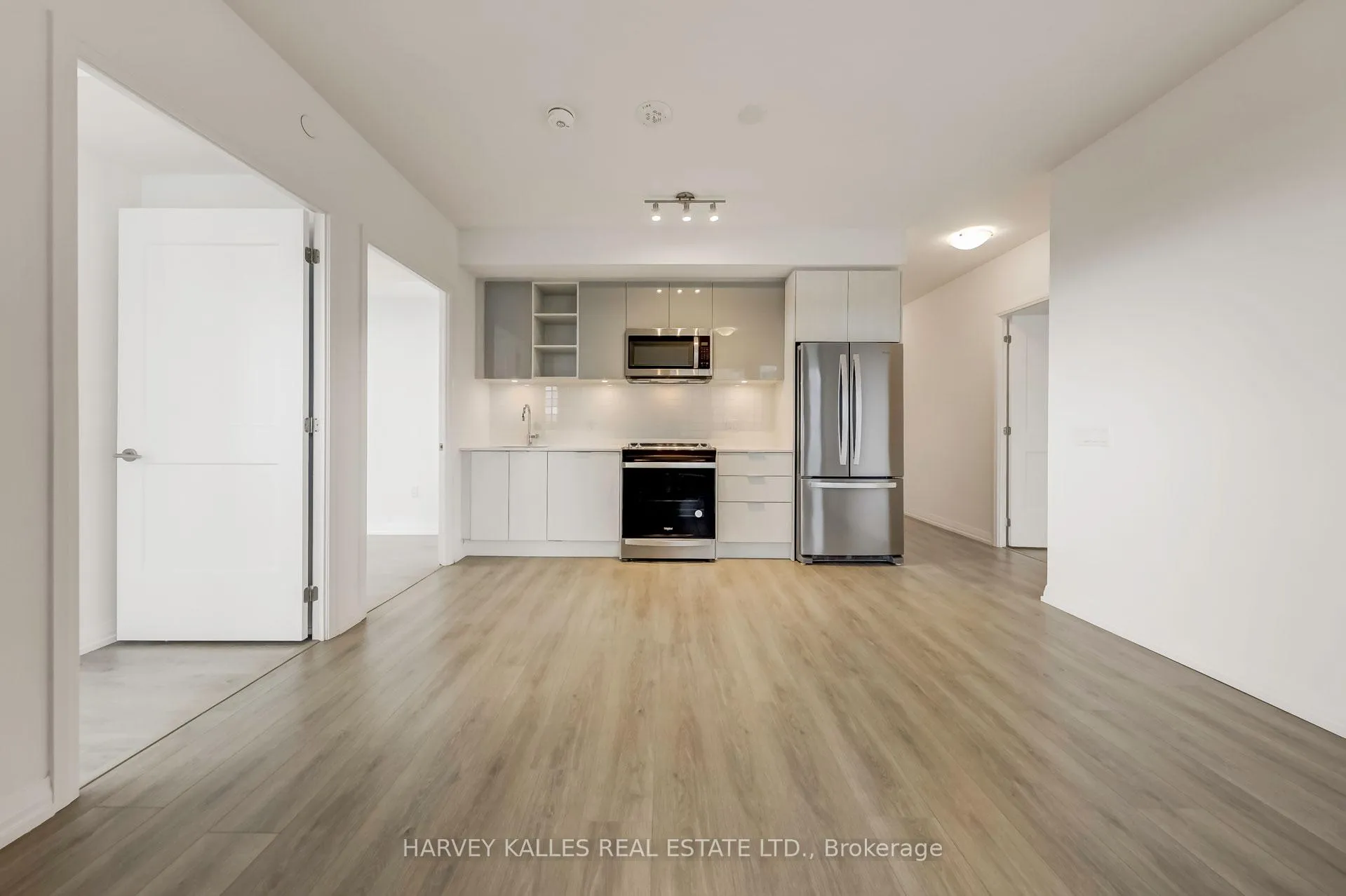Photo 7 of Unit 2407, 25 Holly Street, Toronto, Mount Pleasant West — HOMEH