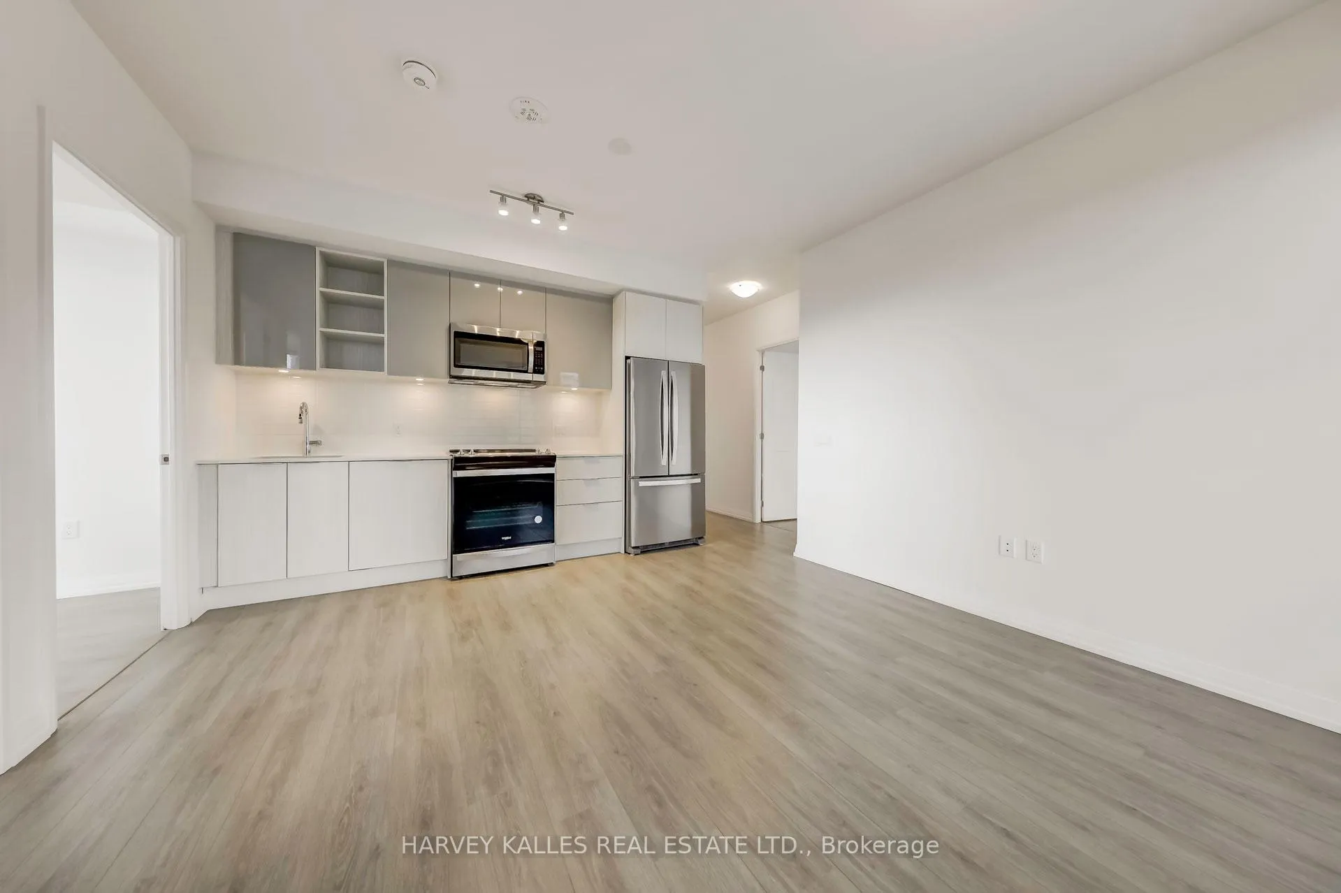 Photo 9 of Unit 2407, 25 Holly Street, Toronto, Mount Pleasant West — HOMEH