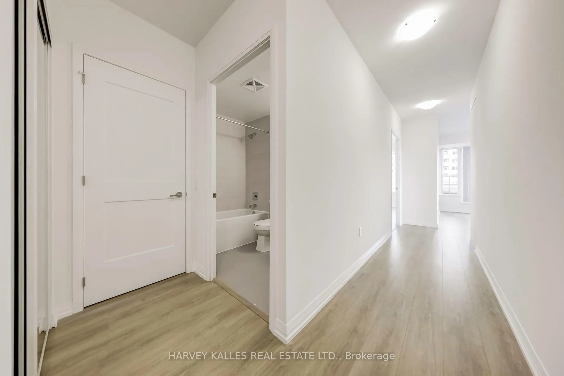 Photo 17 of Unit 2407, 25 Holly Street, Toronto, Mount Pleasant West — HOMEH