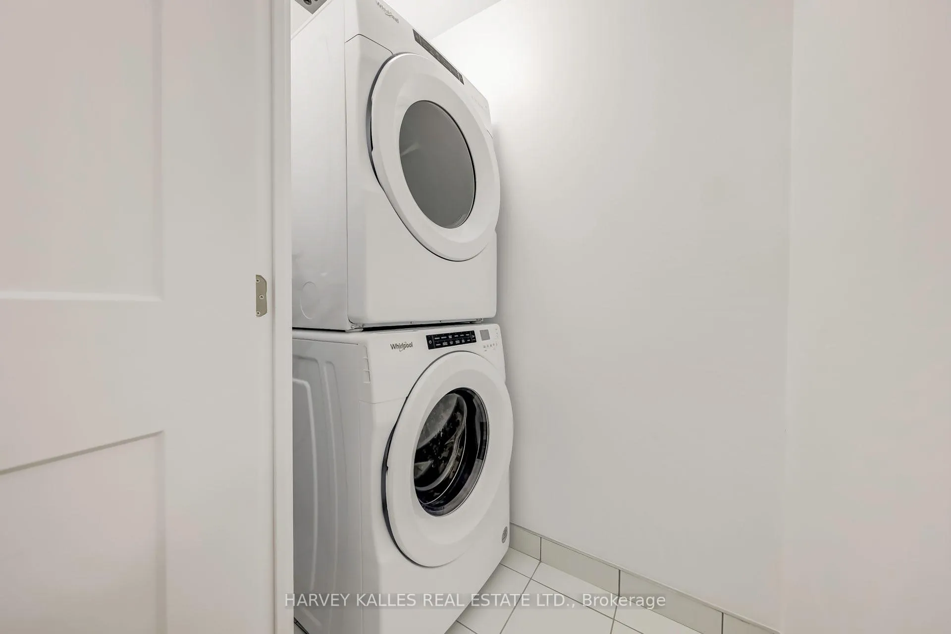 Photo 23 of Unit 2407, 25 Holly Street, Toronto, Mount Pleasant West — HOMEH