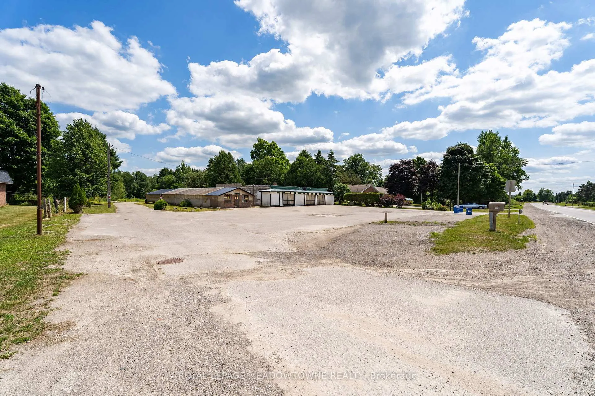 Photo 5 of 9483 Wellington Rd 124, Erin, Rural Erin — HOMEH
