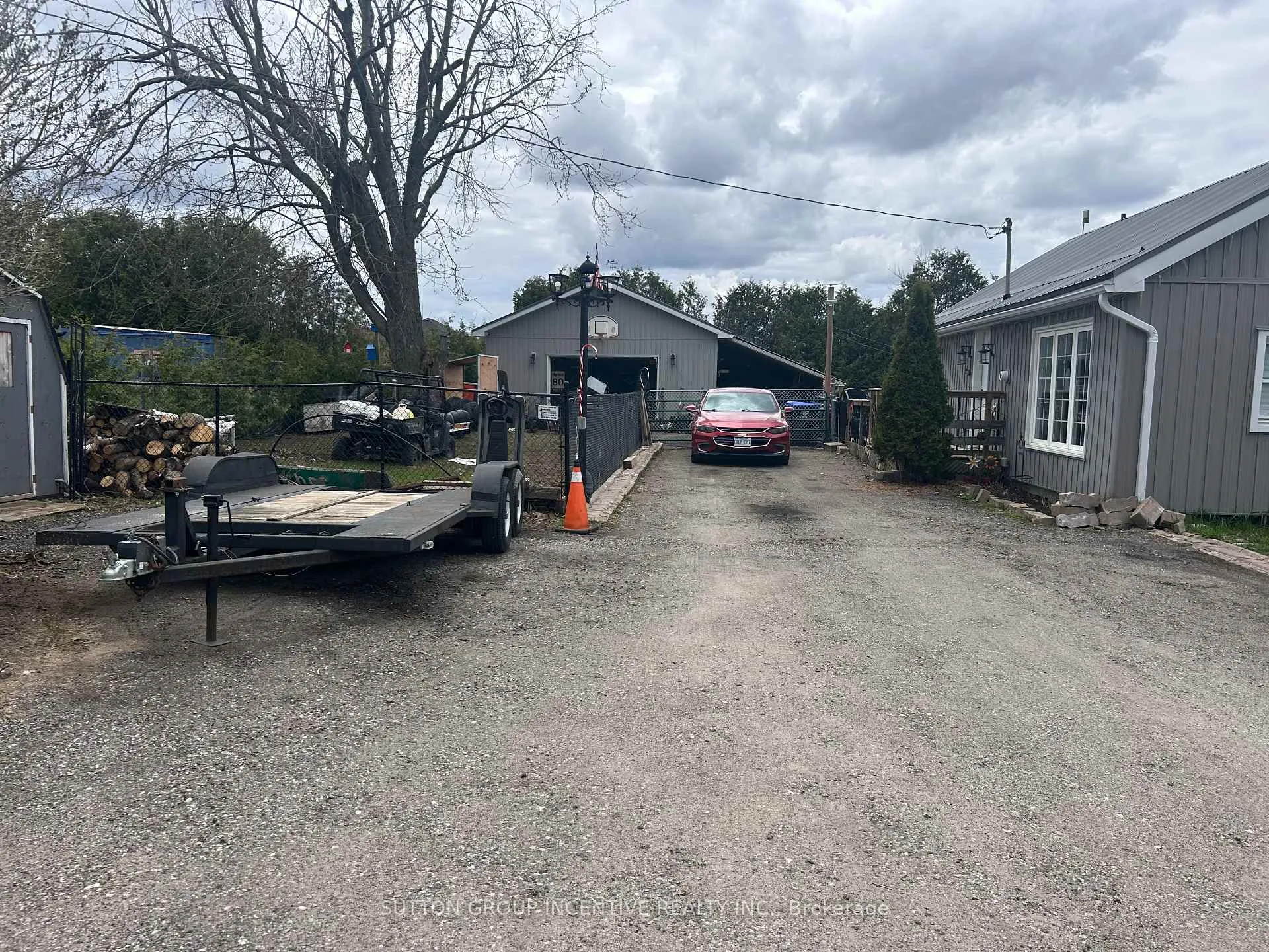 Photo 2 of 820 Line 11 N, Oro-Medonte, Rural Oro-Medonte — HOMEH