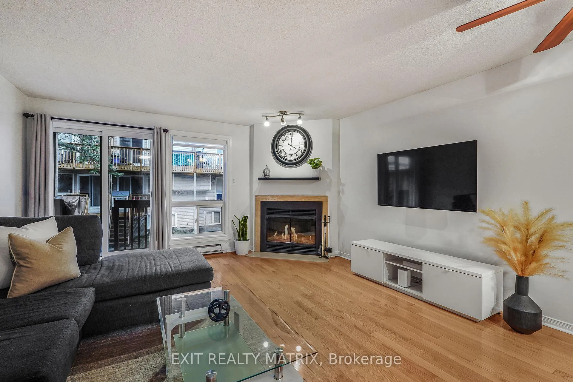 Photo 9 of Unit 20, 458 Briston Private, Ottawa, Hunt Club Park — HOMEH