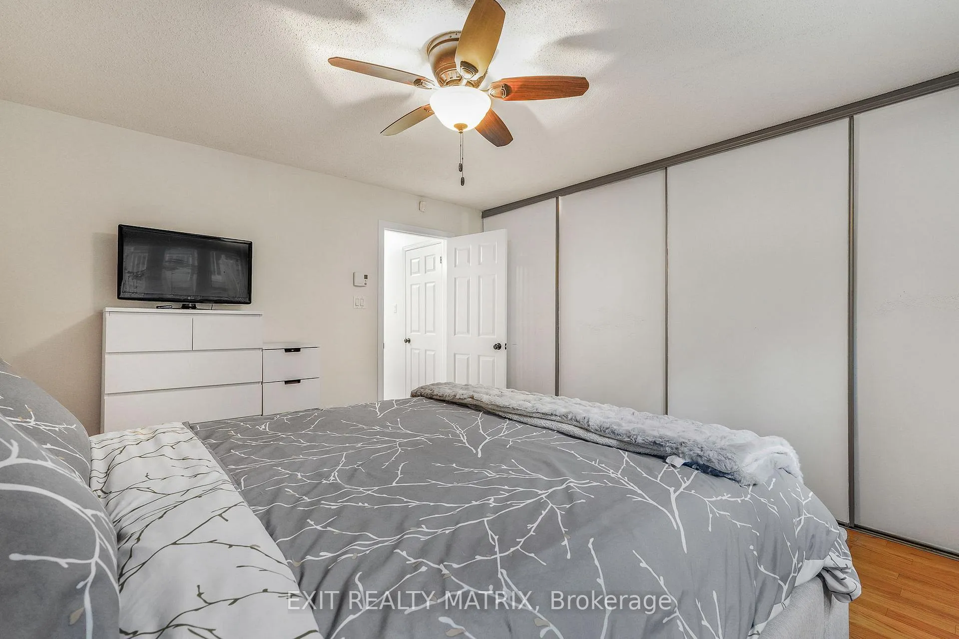 Photo 16 of Unit 20, 458 Briston Private, Ottawa, Hunt Club Park — HOMEH