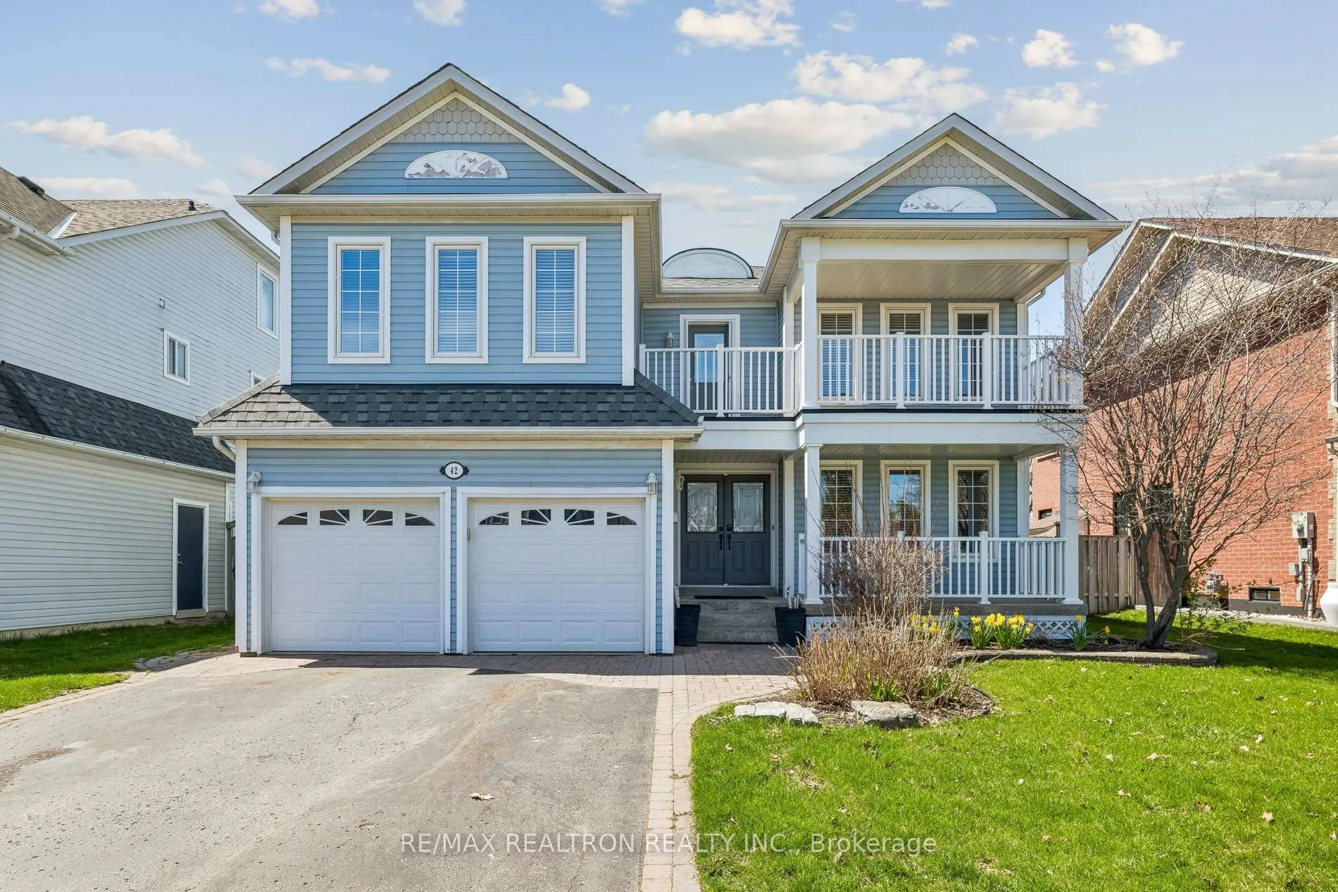 Photo 1 of 42 Dodge Drive, Whitby, Brooklin — HOMEH