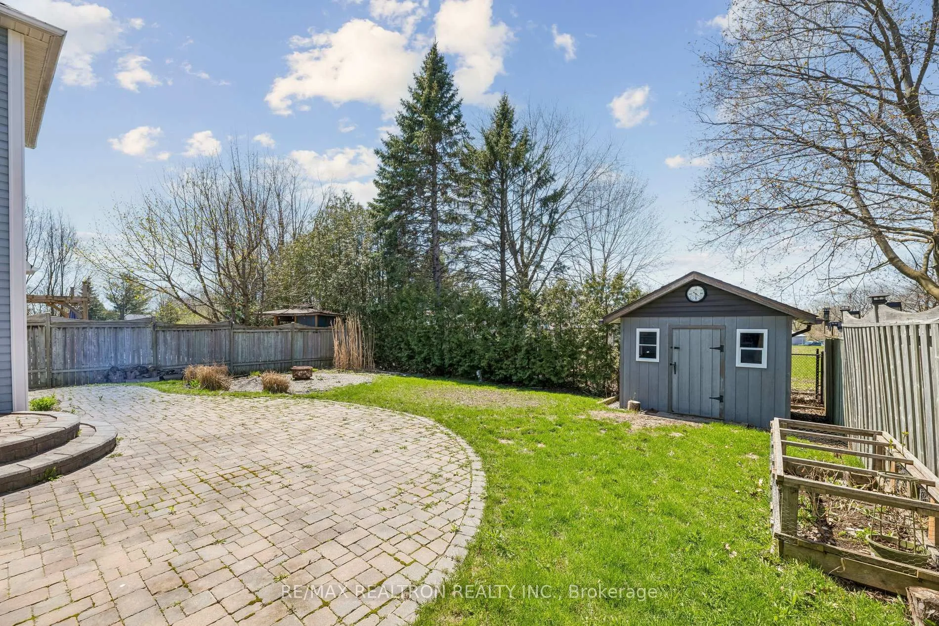 Photo 49 of 42 Dodge Drive, Whitby, Brooklin — HOMEH