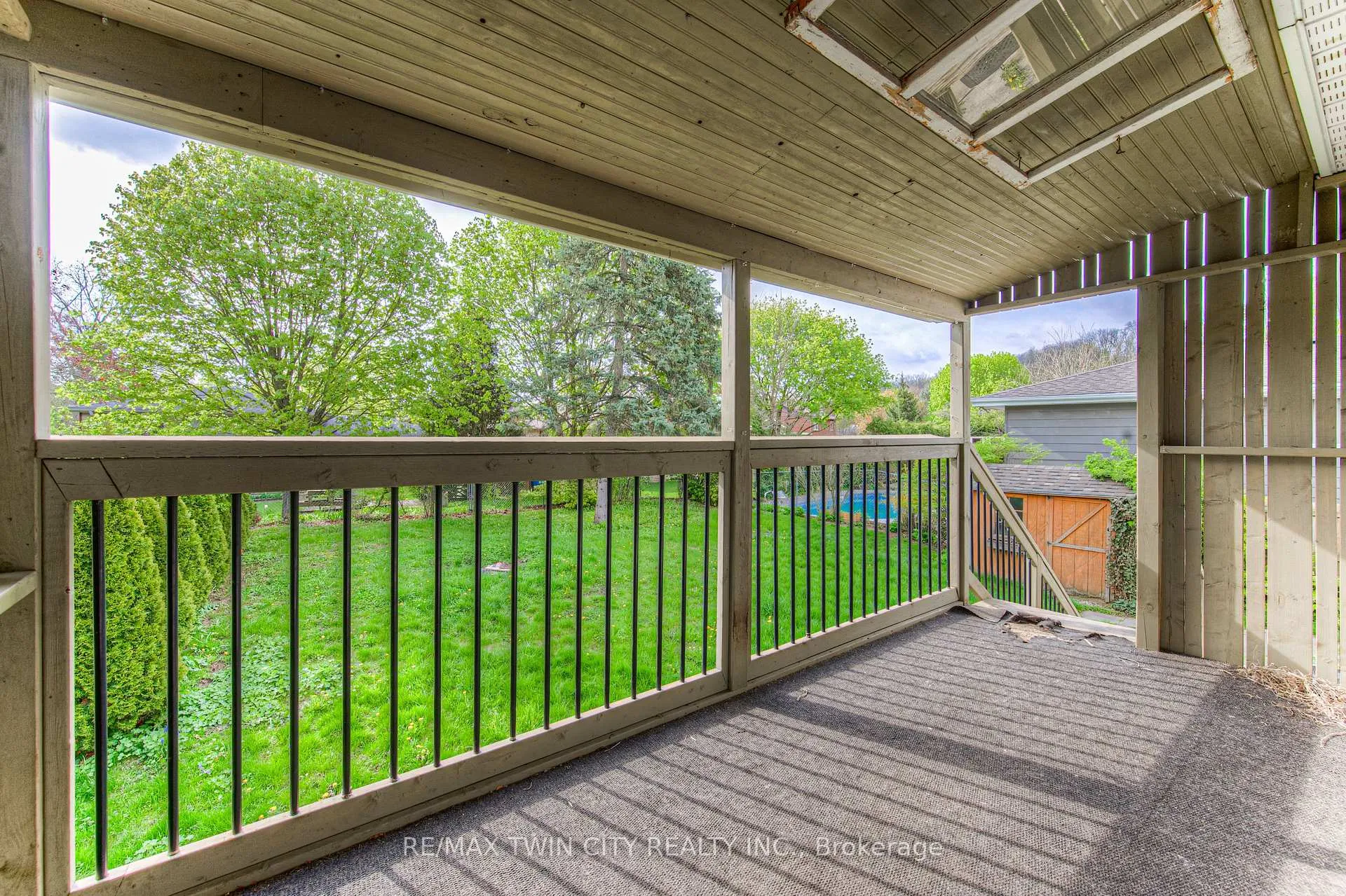 Photo 32 of 18 Gilston Parkway, Brant, Paris — HOMEH