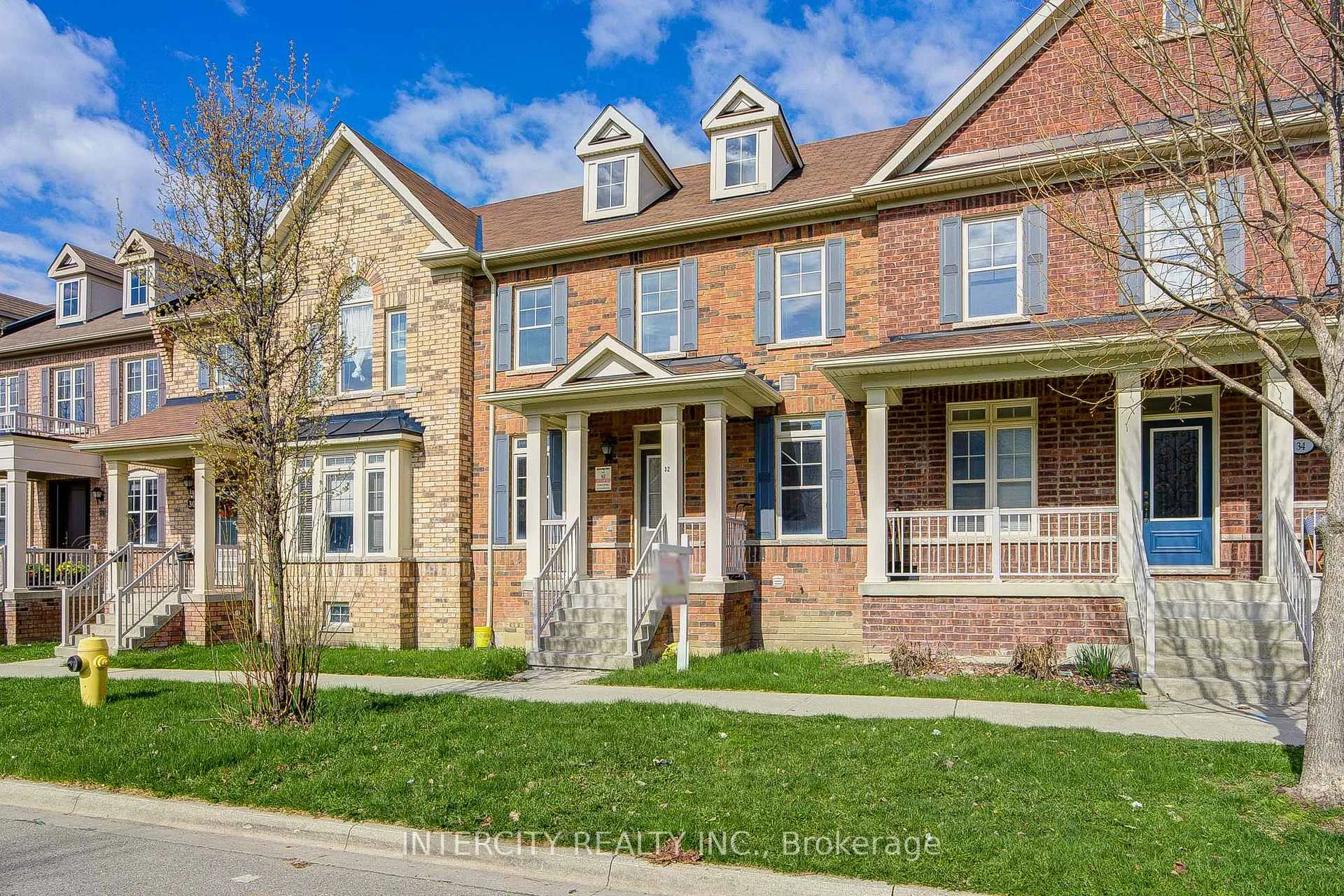 Photo 1 of 32 Ivory Silk Drive, Markham, Cathedraltown — HOMEH