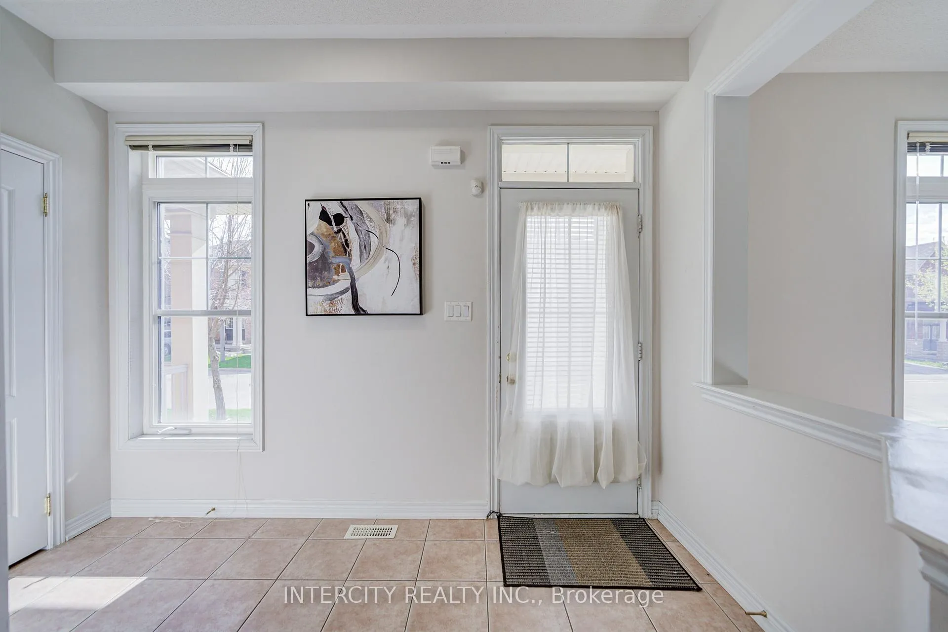 Photo 6 of 32 Ivory Silk Drive, Markham, Cathedraltown — HOMEH