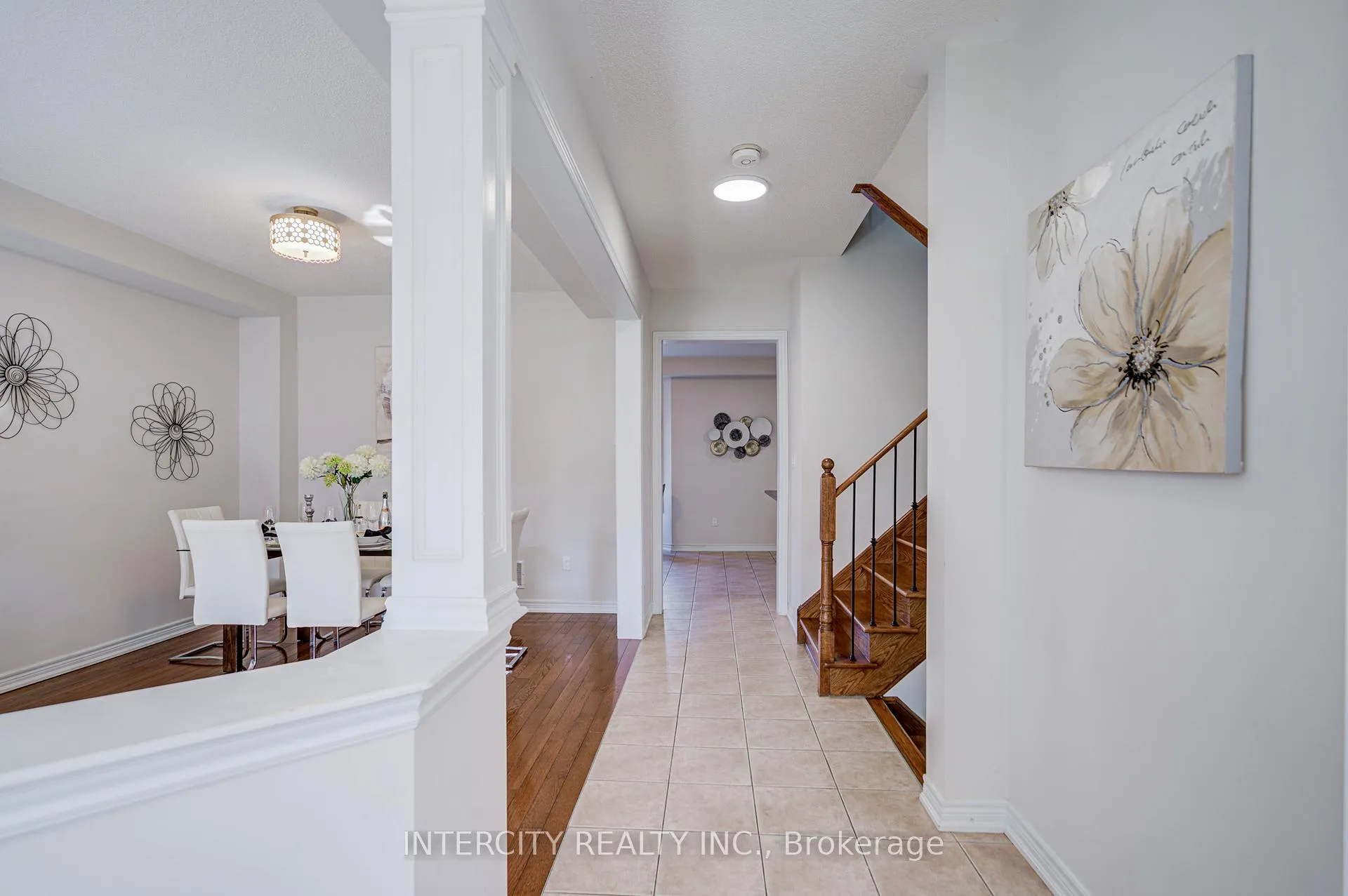 Photo 9 of 32 Ivory Silk Drive, Markham, Cathedraltown — HOMEH