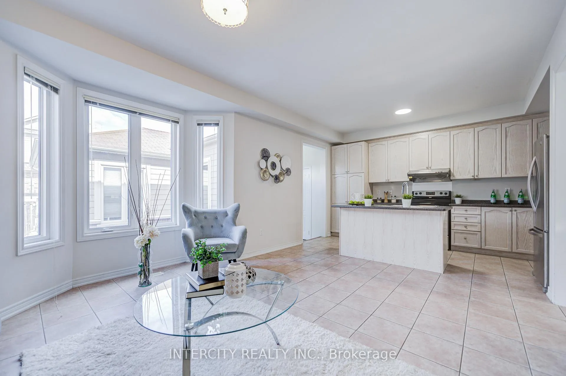 Photo 22 of 32 Ivory Silk Drive, Markham, Cathedraltown — HOMEH