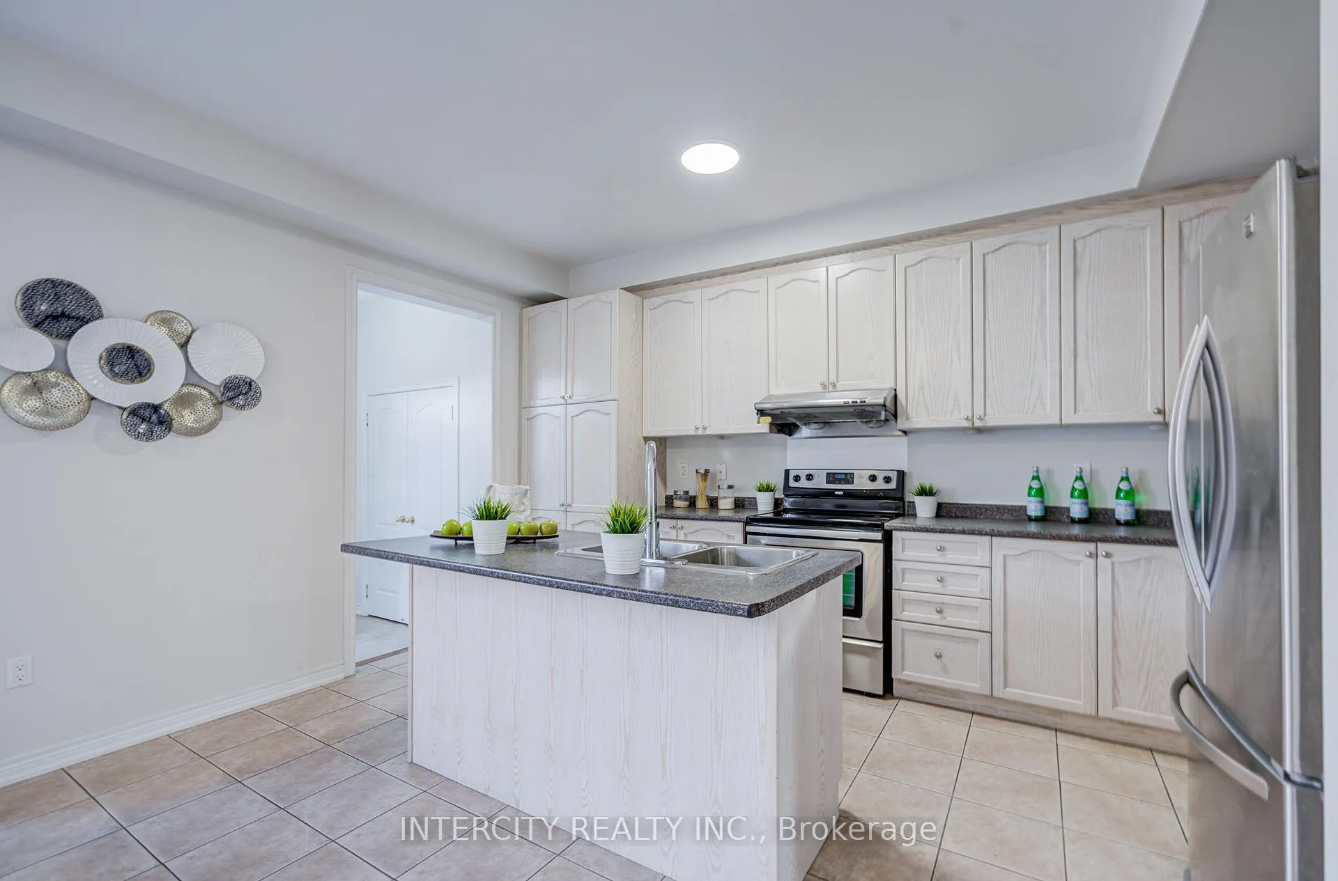 Photo 23 of 32 Ivory Silk Drive, Markham, Cathedraltown — HOMEH