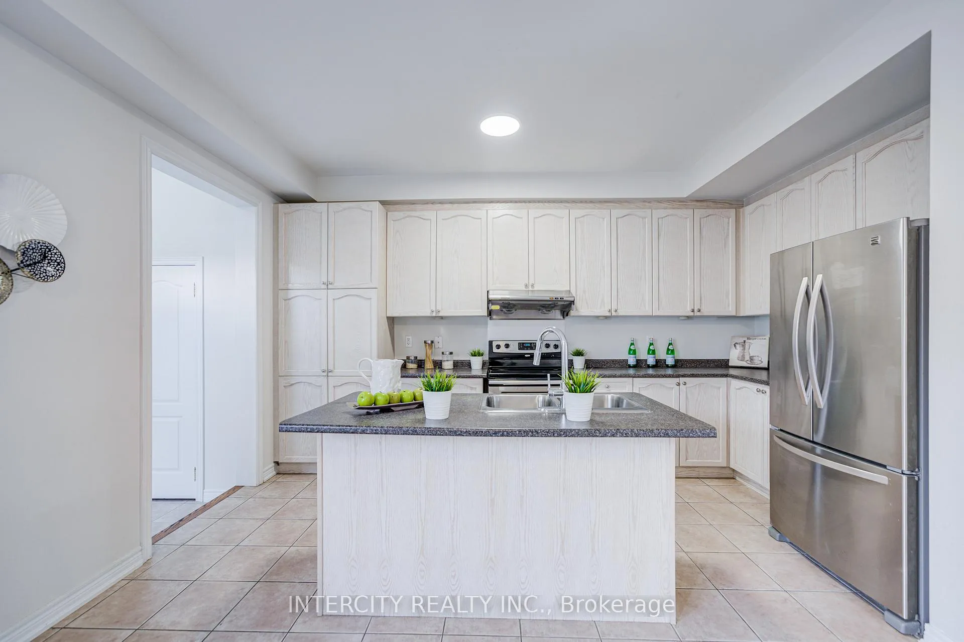 Photo 25 of 32 Ivory Silk Drive, Markham, Cathedraltown — HOMEH