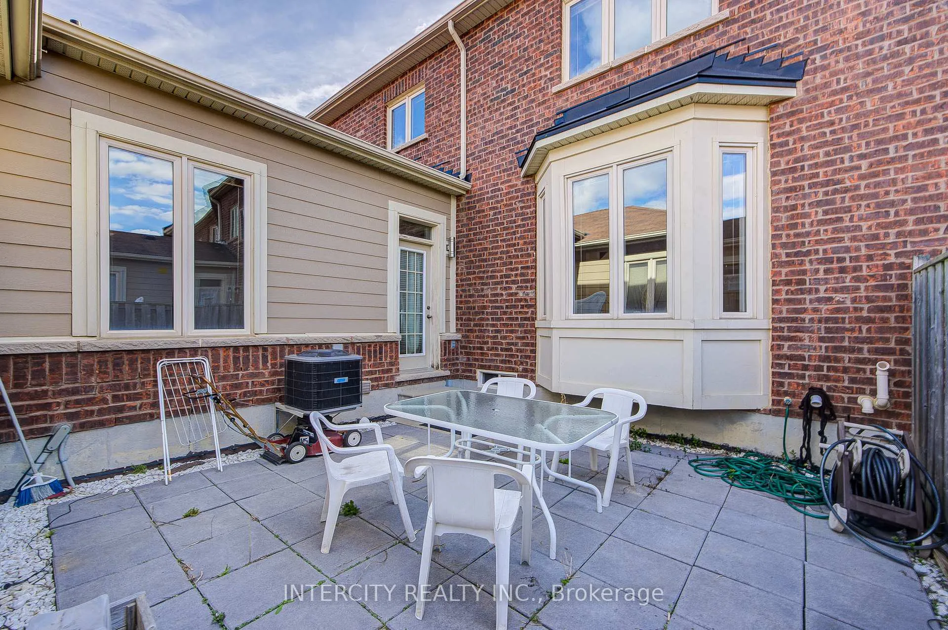 Photo 46 of 32 Ivory Silk Drive, Markham, Cathedraltown — HOMEH