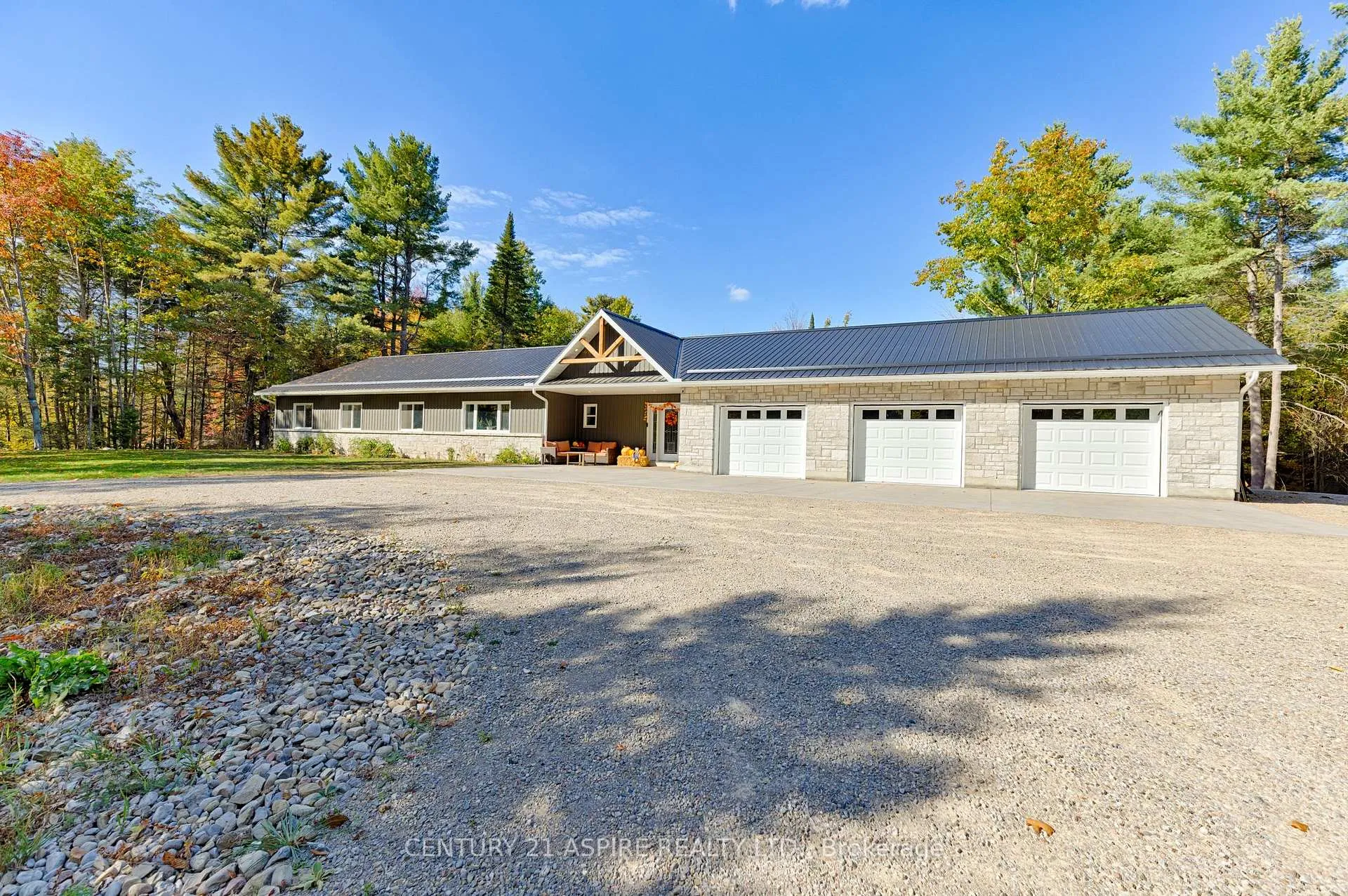 Photo 3 of 544 Marsh Road, North Algona Wilberforce, North Algona/Wilberforce Twp — HOMEH