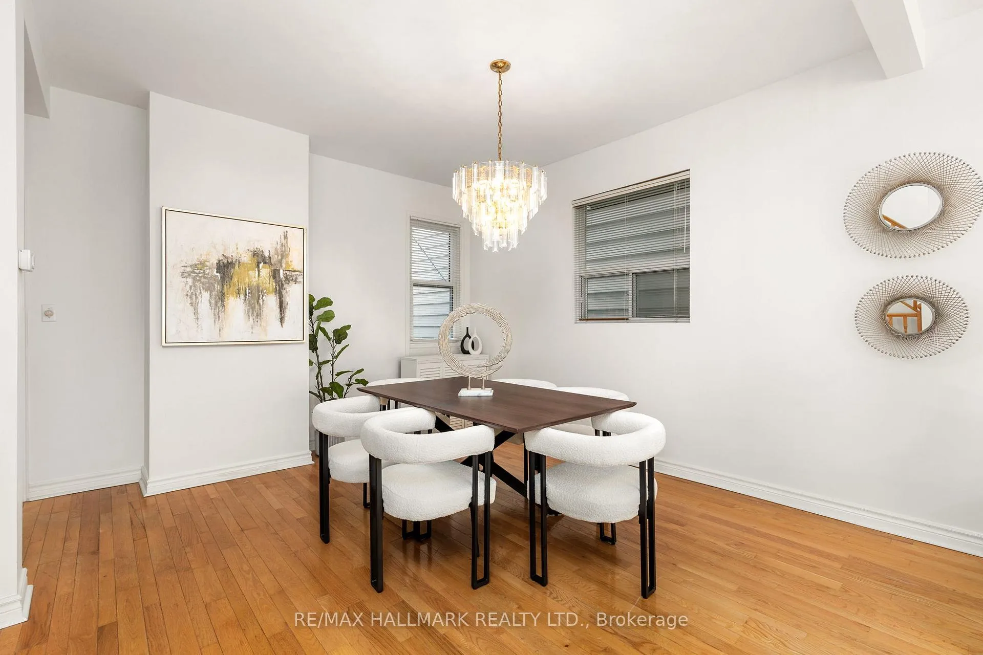 Photo 7 of 136 Hogarth Avenue, Toronto, North Riverdale — HOMEH