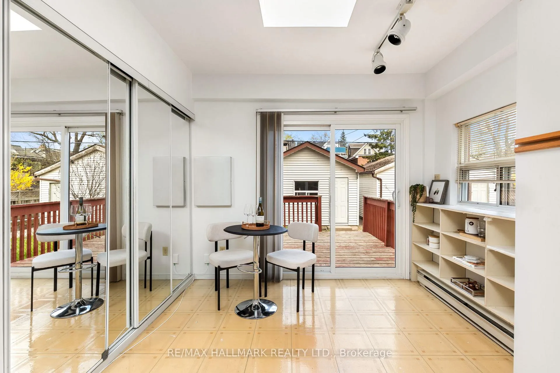 Photo 16 of 136 Hogarth Avenue, Toronto, North Riverdale — HOMEH