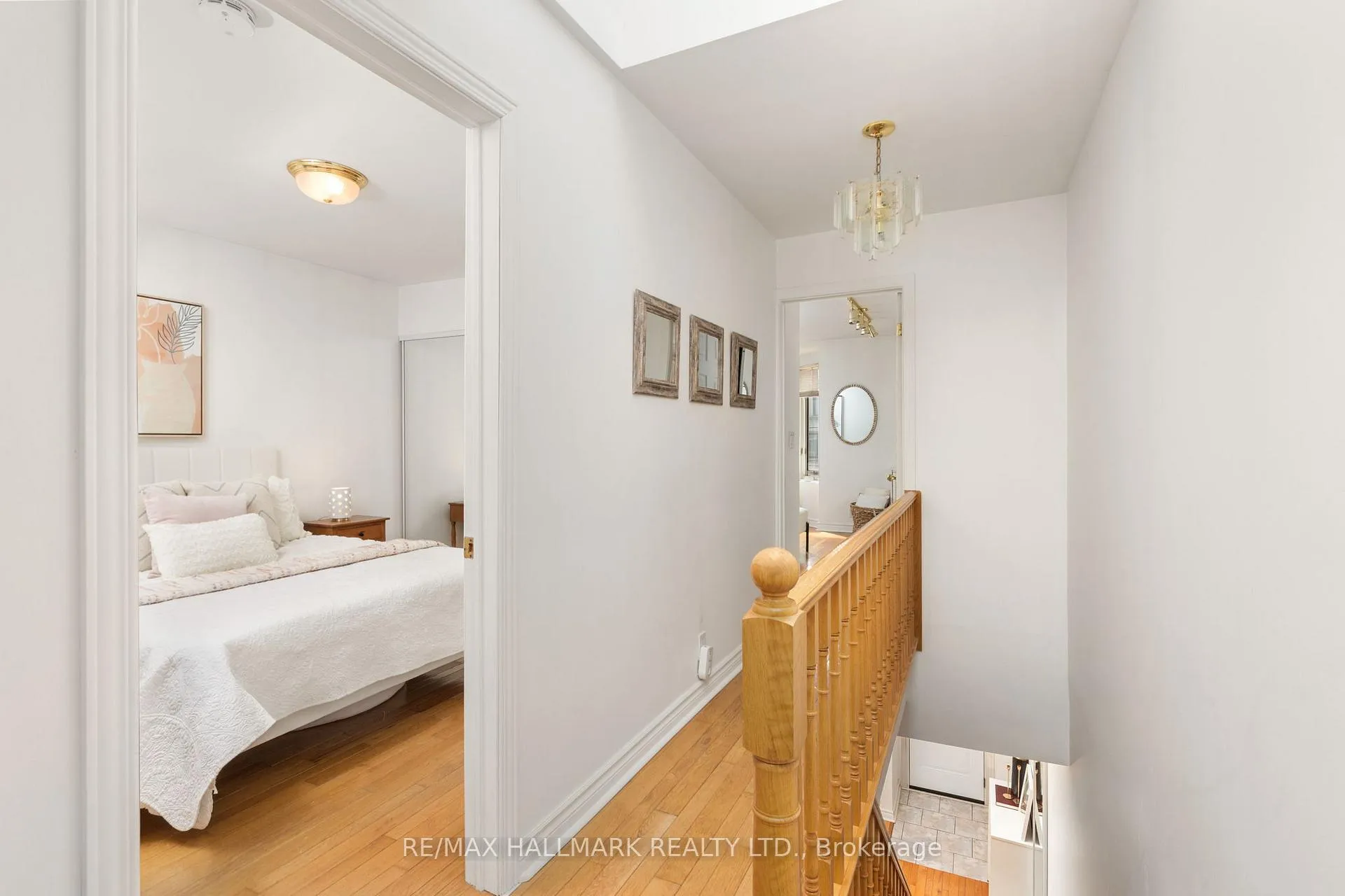 Photo 20 of 136 Hogarth Avenue, Toronto, North Riverdale — HOMEH