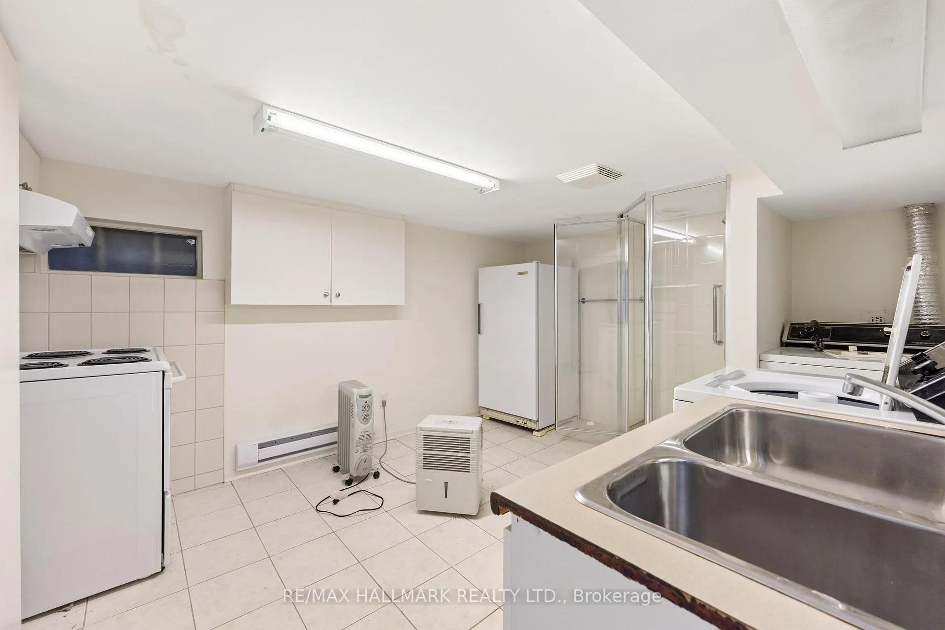 Photo 26 of 136 Hogarth Avenue, Toronto, North Riverdale — HOMEH