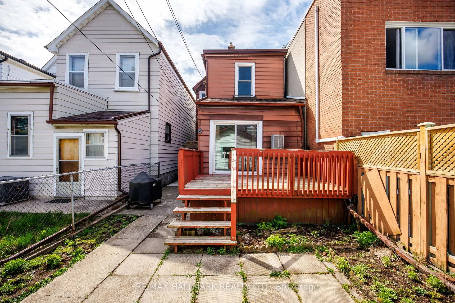 Photo 33 of 136 Hogarth Avenue, Toronto, North Riverdale — HOMEH