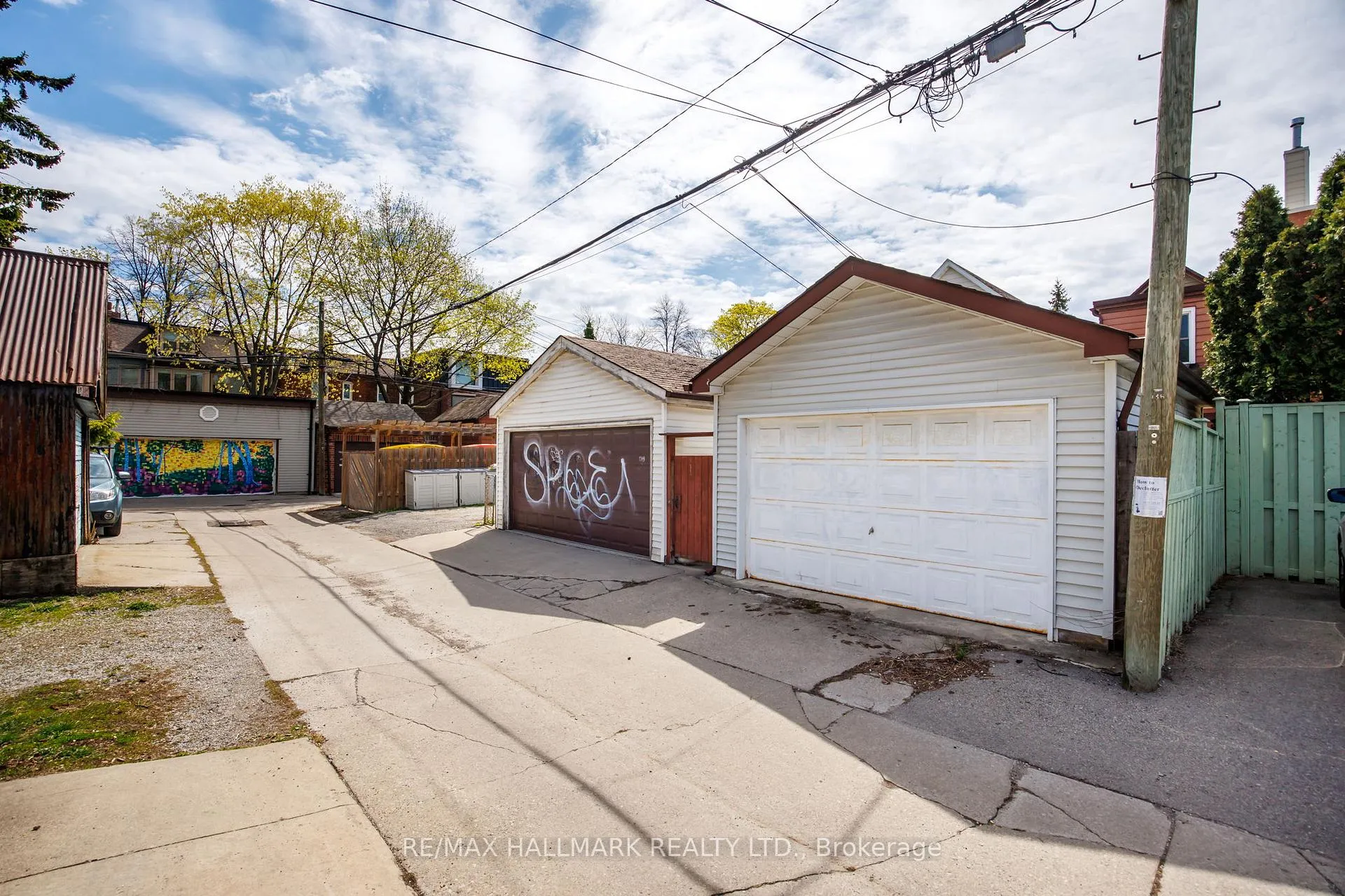 Photo 36 of 136 Hogarth Avenue, Toronto, North Riverdale — HOMEH