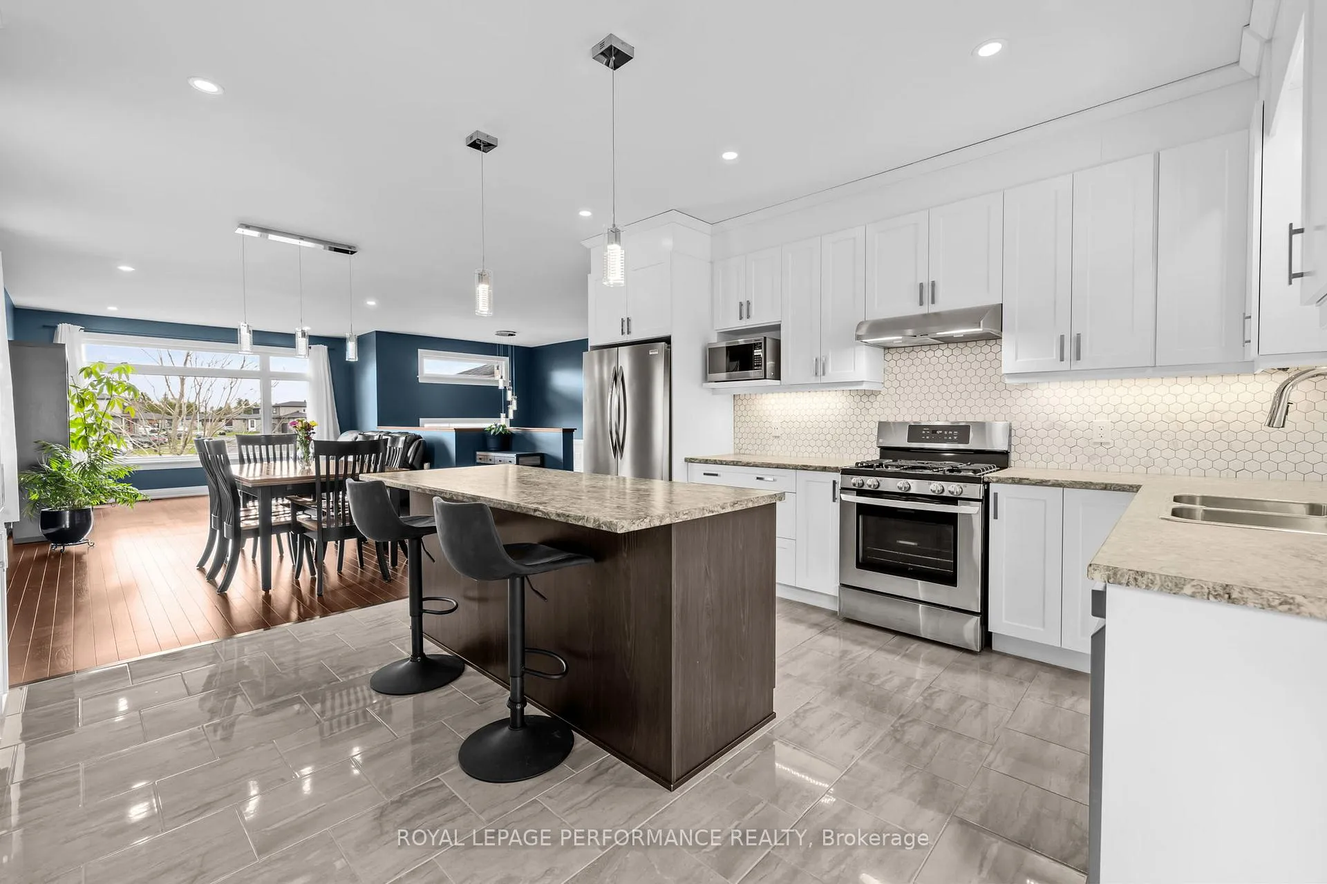 Photo 12 of 27 Richer Street, North Stormont, North Stormont (Finch) Twp — HOMEH