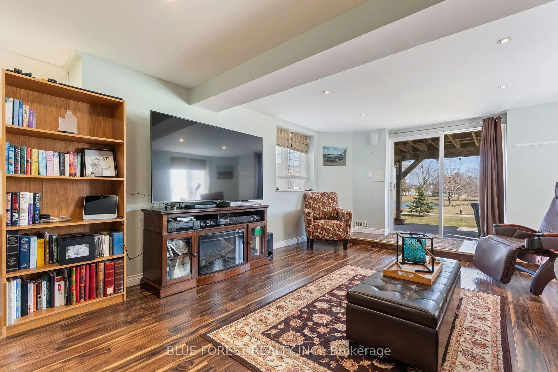 Photo 21 of 37 Upper Canada Drive, Norfolk, Port Rowan — HOMEH