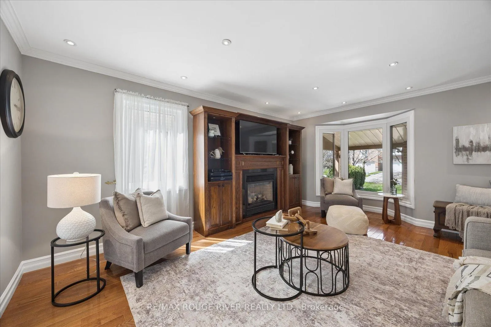 Photo 5 of 1014 Redbird Crescent, Pickering, Liverpool — HOMEH