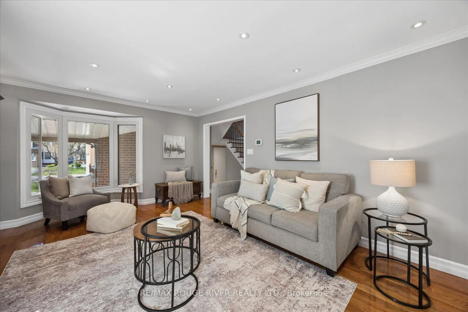 Photo 7 of 1014 Redbird Crescent, Pickering, Liverpool — HOMEH