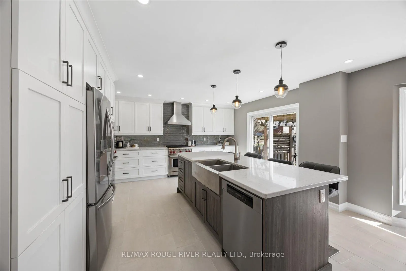 Photo 10 of 1014 Redbird Crescent, Pickering, Liverpool — HOMEH