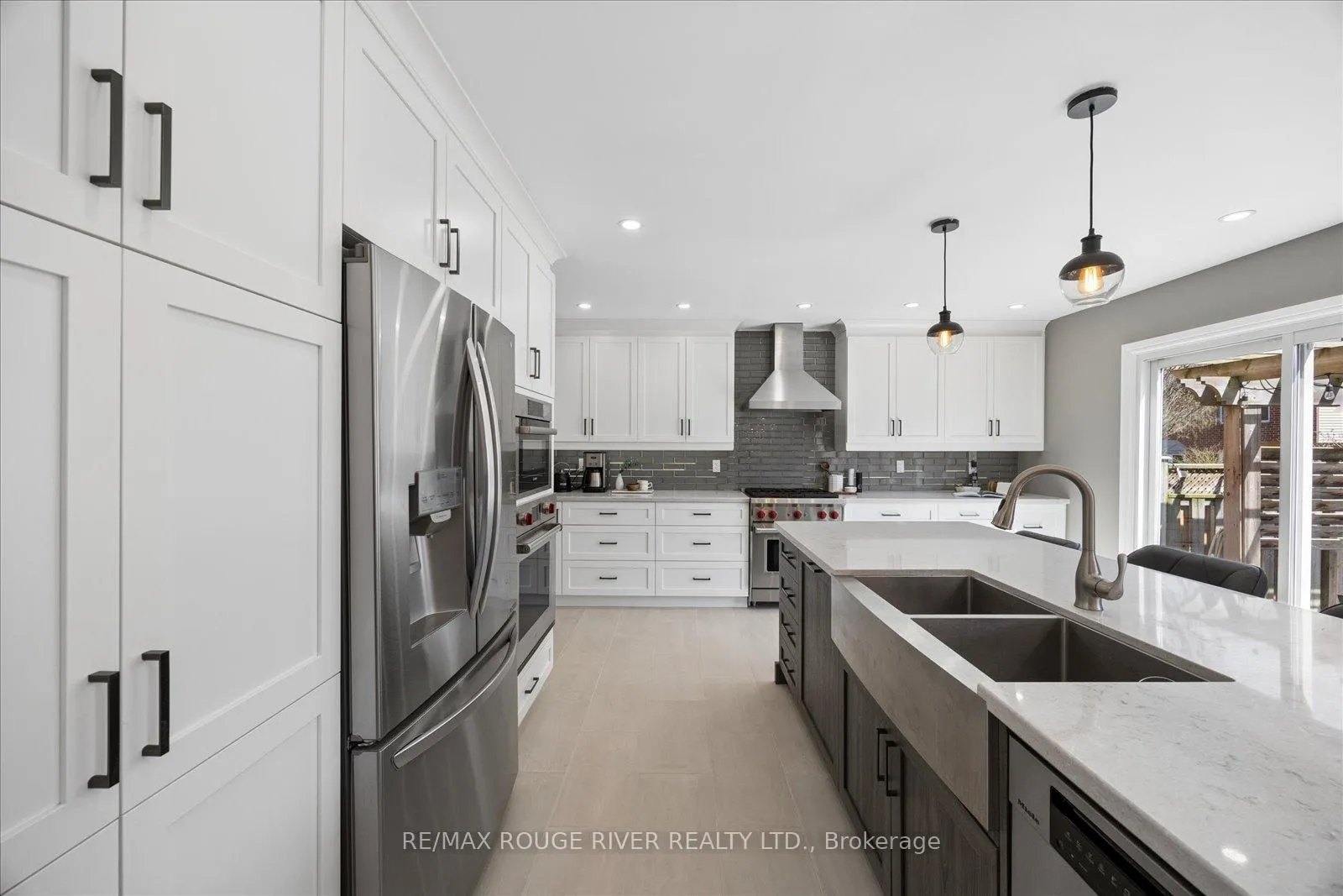 Photo 12 of 1014 Redbird Crescent, Pickering, Liverpool — HOMEH