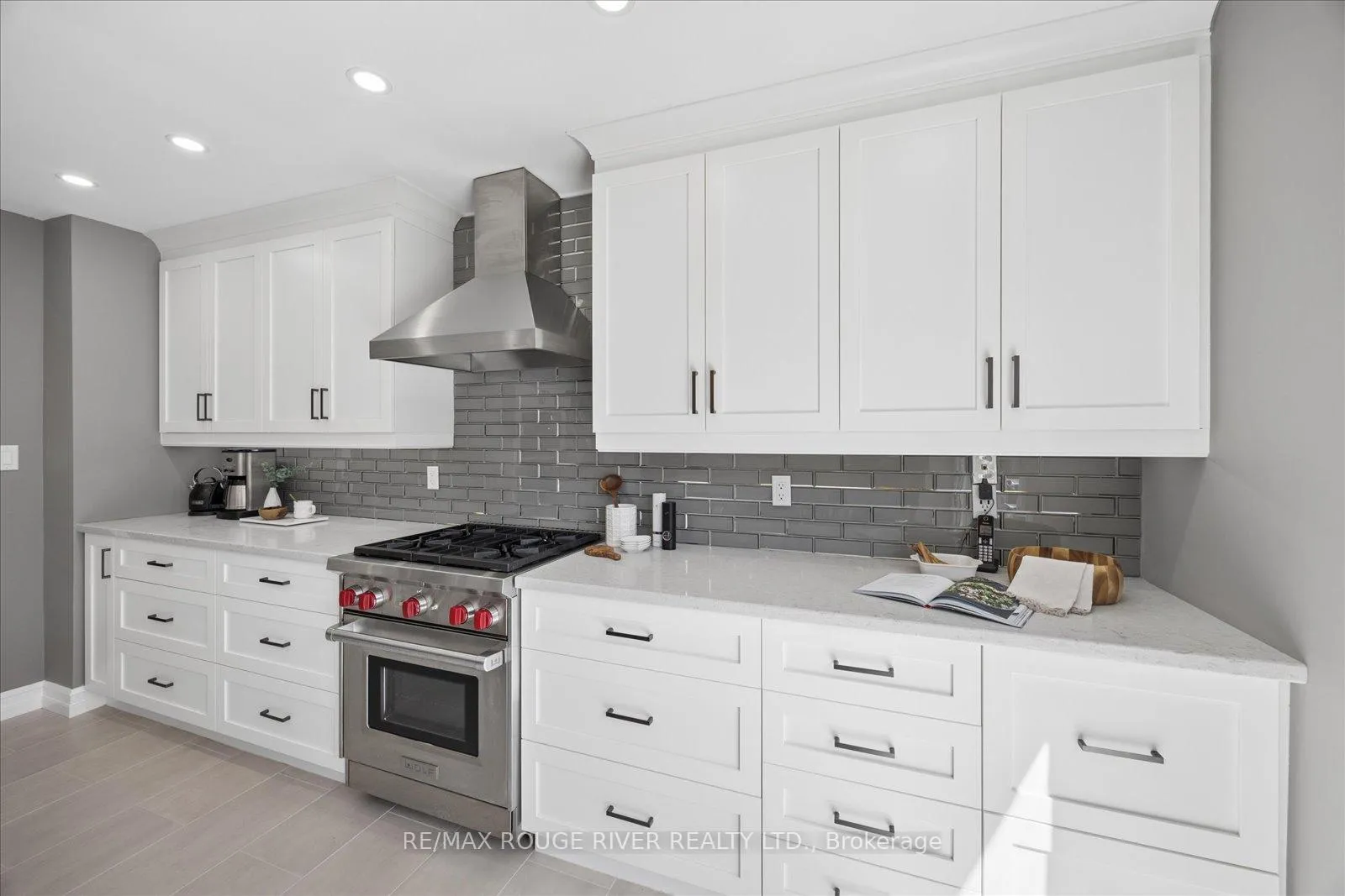 Photo 13 of 1014 Redbird Crescent, Pickering, Liverpool — HOMEH
