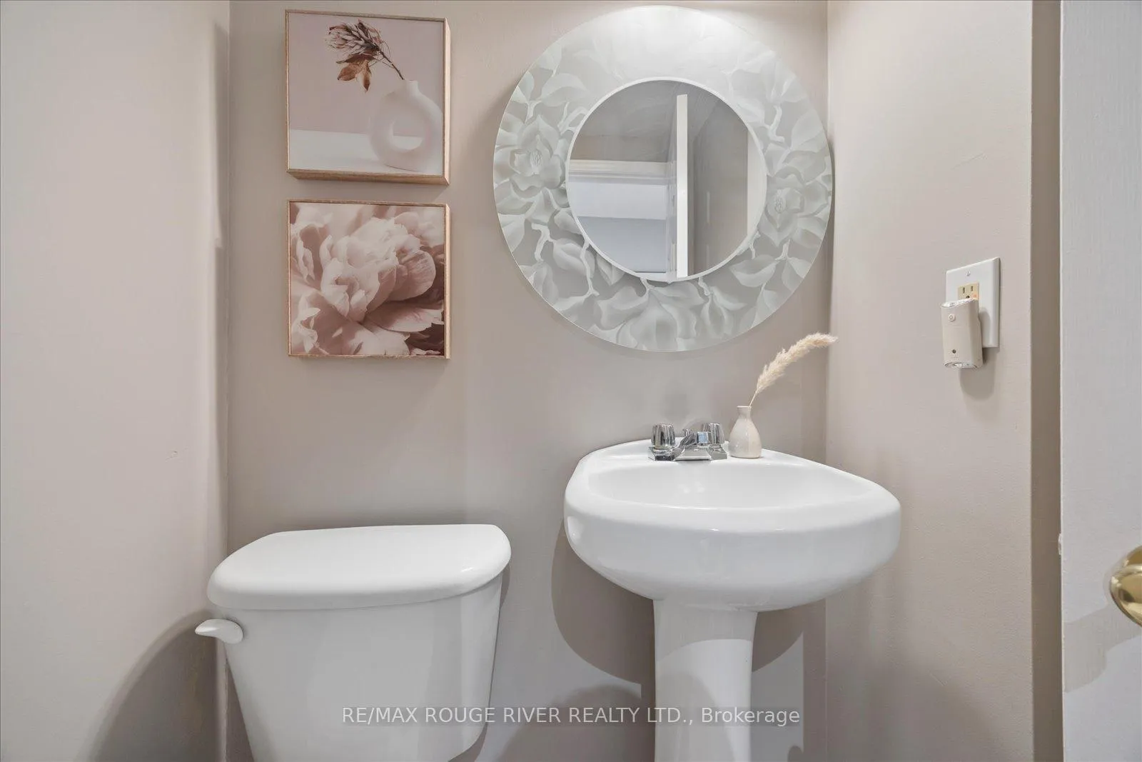 Photo 19 of 1014 Redbird Crescent, Pickering, Liverpool — HOMEH