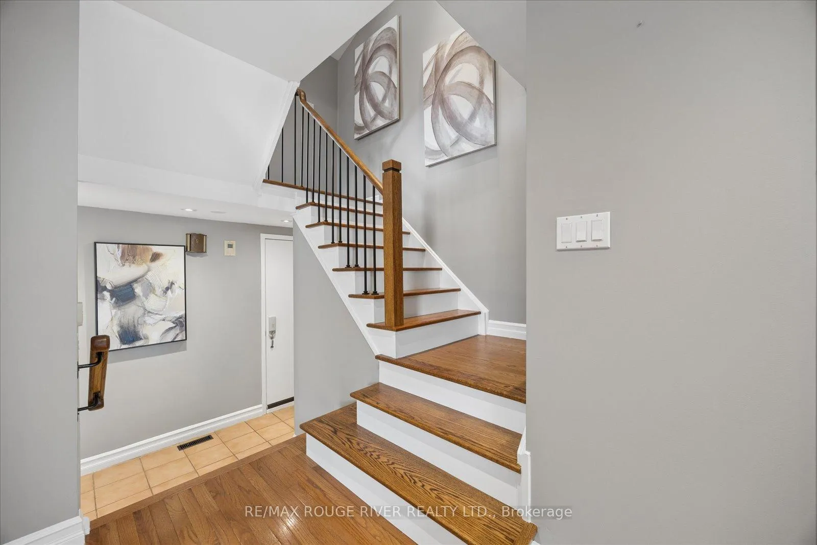 Photo 20 of 1014 Redbird Crescent, Pickering, Liverpool — HOMEH