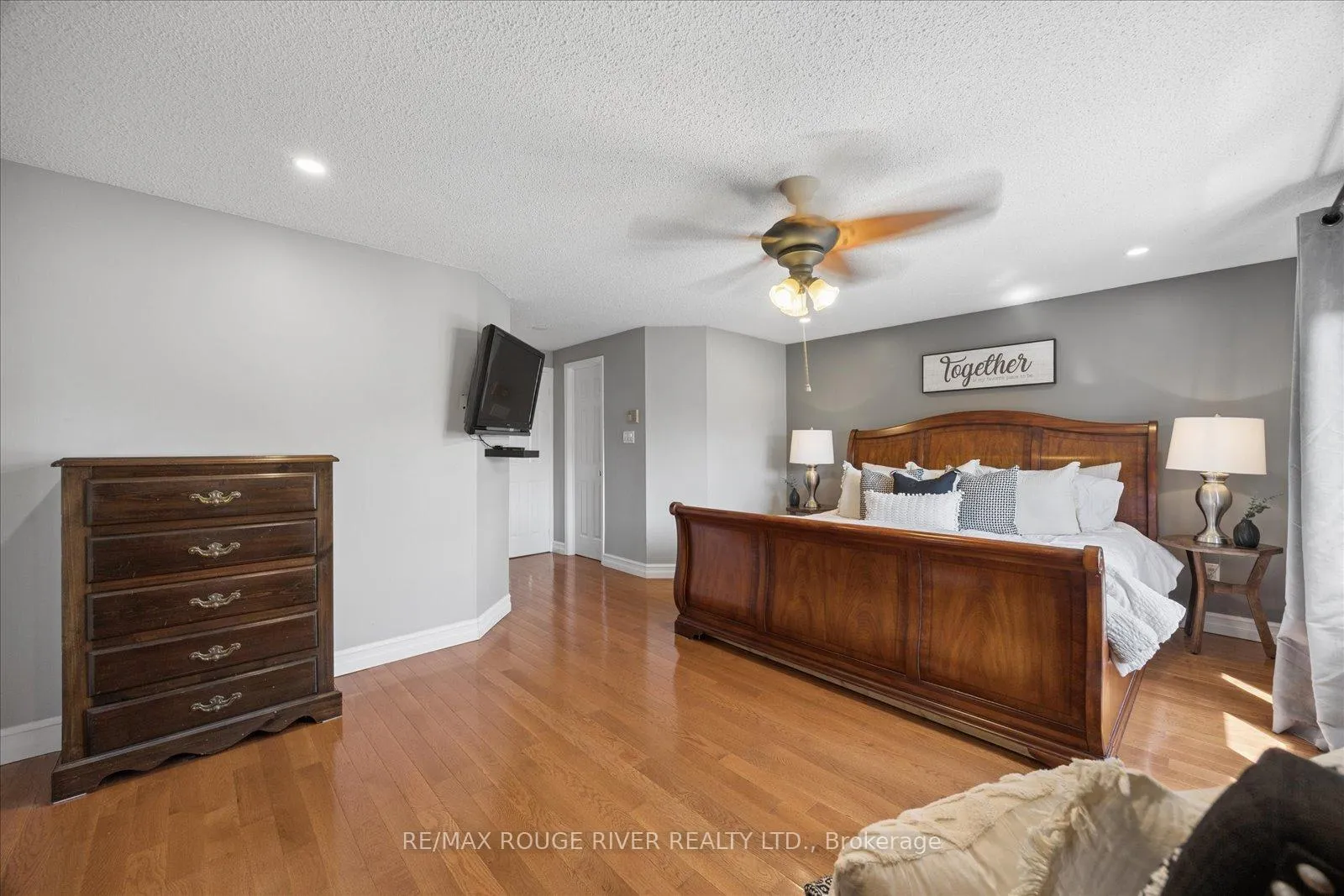 Photo 28 of 1014 Redbird Crescent, Pickering, Liverpool — HOMEH