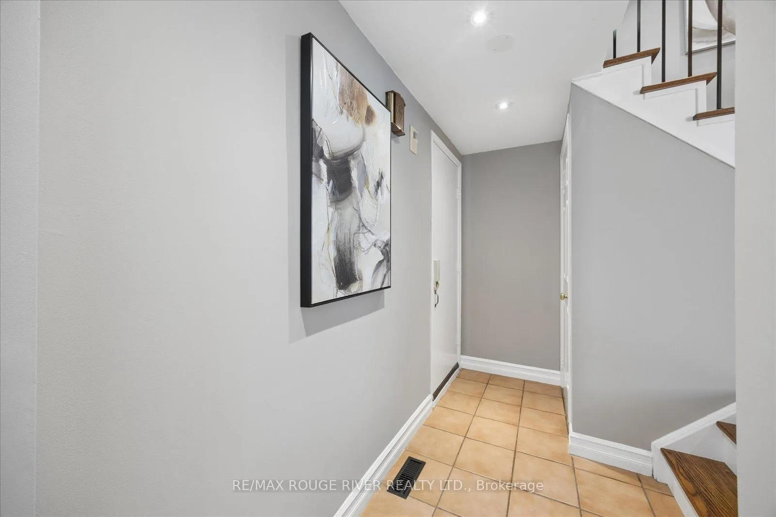 Photo 37 of 1014 Redbird Crescent, Pickering, Liverpool — HOMEH