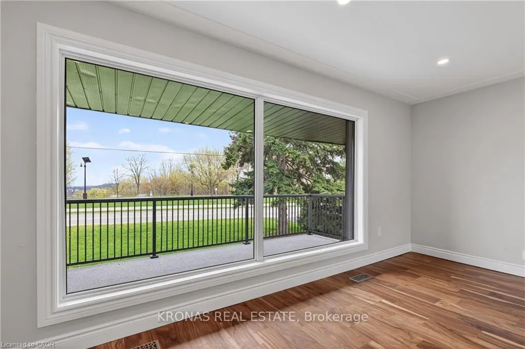 Photo 5 of 588 Mountain Brow Boulevard, Hamilton, Huntington — HOMEH