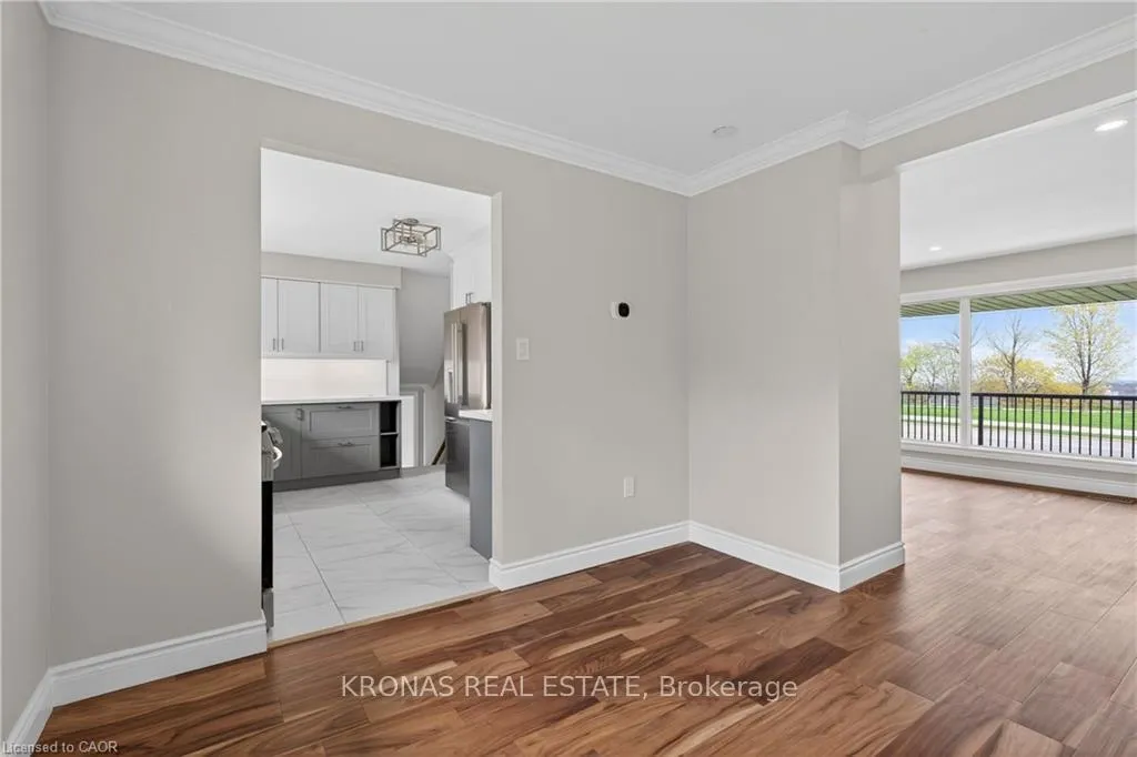 Photo 11 of 588 Mountain Brow Boulevard, Hamilton, Huntington — HOMEH