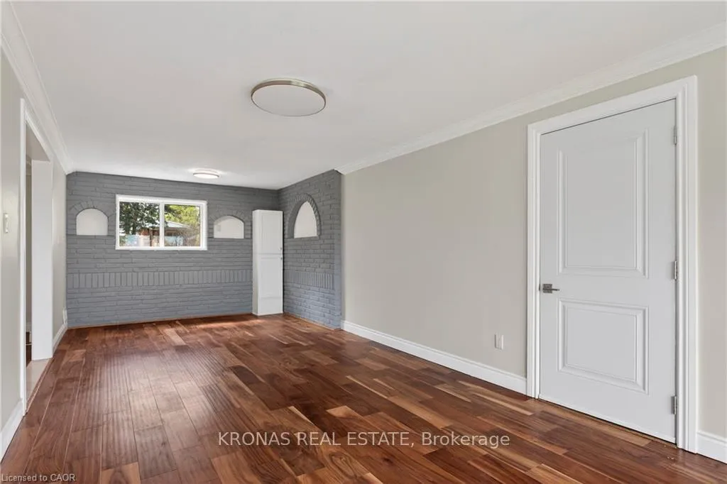 Photo 21 of 588 Mountain Brow Boulevard, Hamilton, Huntington — HOMEH