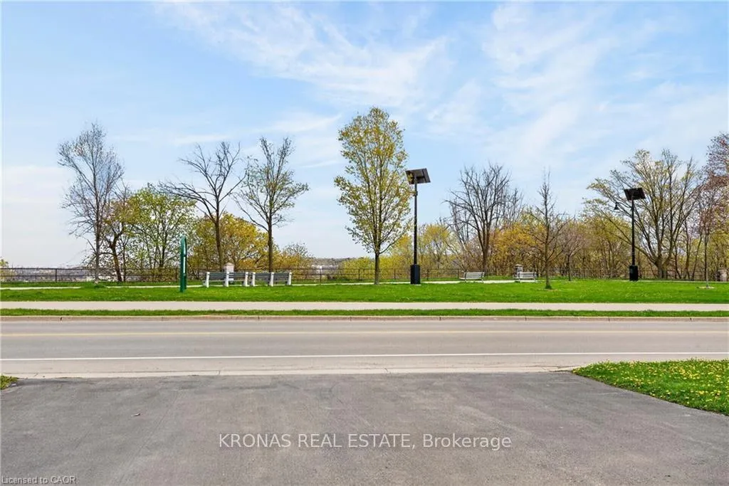Photo 26 of 588 Mountain Brow Boulevard, Hamilton, Huntington — HOMEH