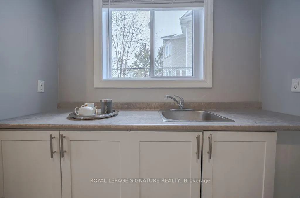 Photo 6 of Unit (Lower), 2111 Lynn Heights Drive, Pickering, Liverpool — HOMEH