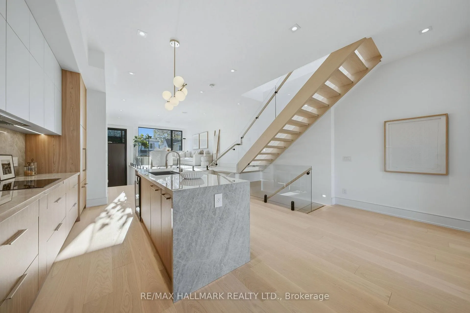 Photo 13 of 10 Leroy Avenue, Toronto, Danforth Village-East York — HOMEH