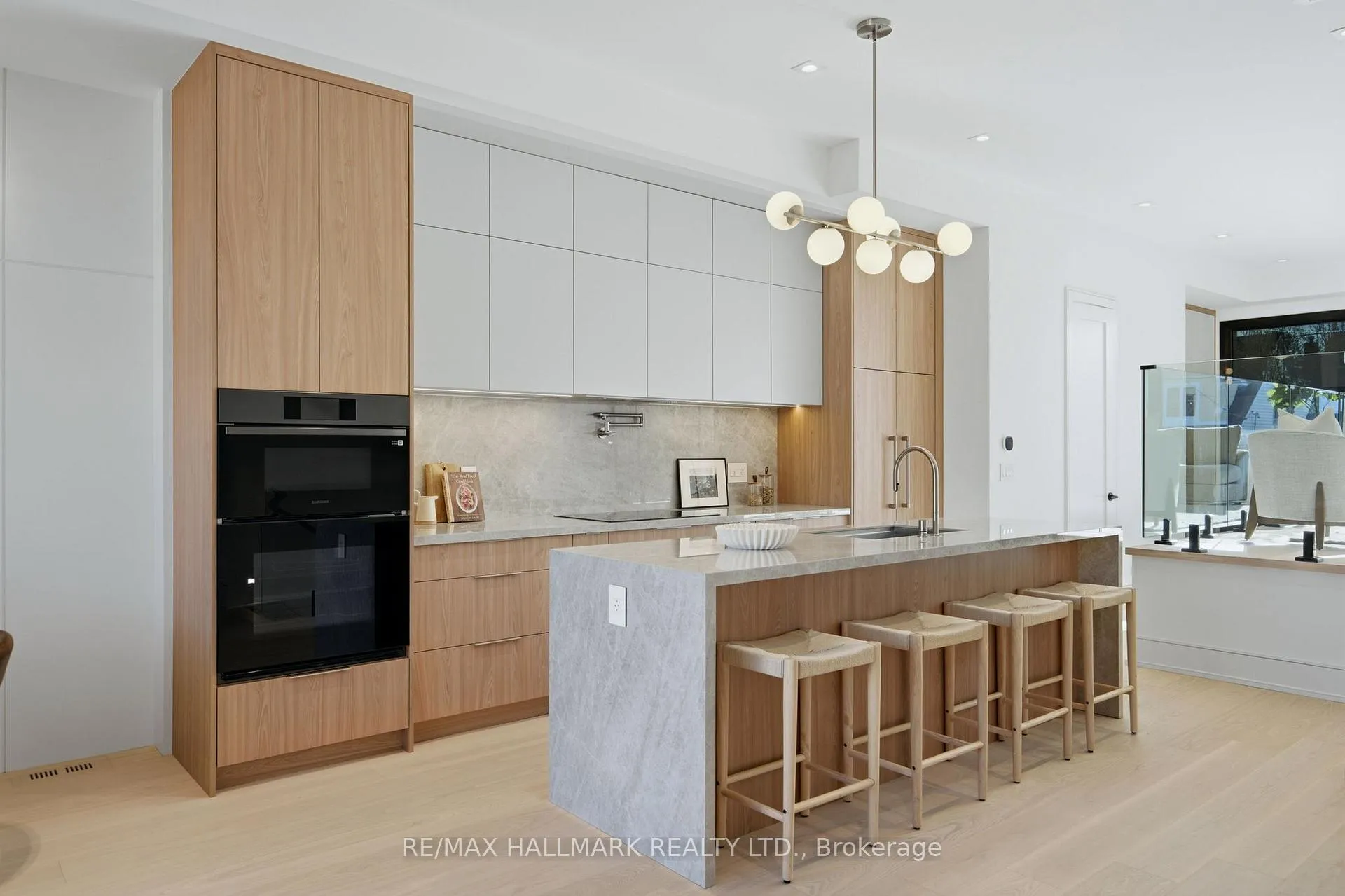 Photo 15 of 10 Leroy Avenue, Toronto, Danforth Village-East York — HOMEH