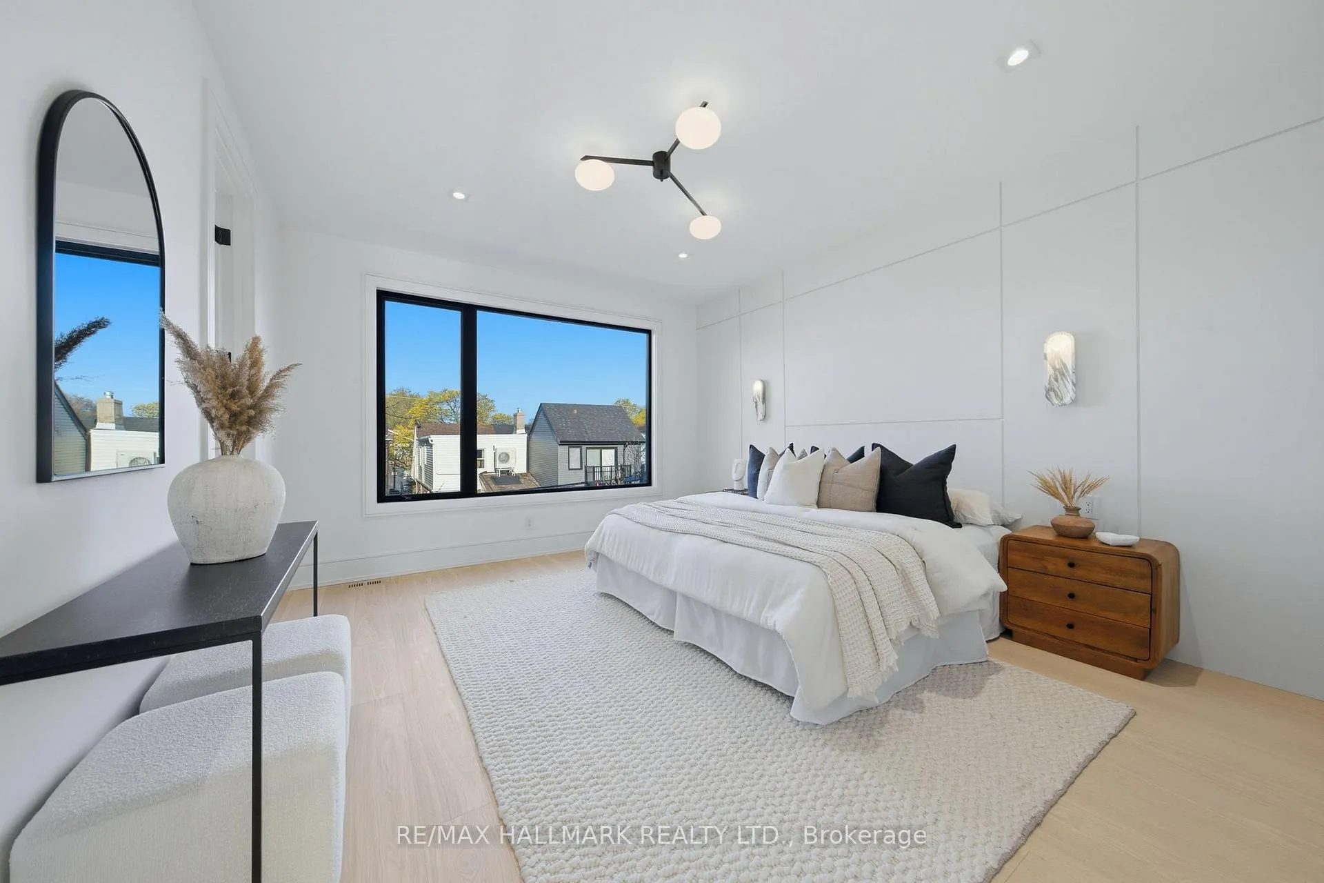 Photo 23 of 10 Leroy Avenue, Toronto, Danforth Village-East York — HOMEH